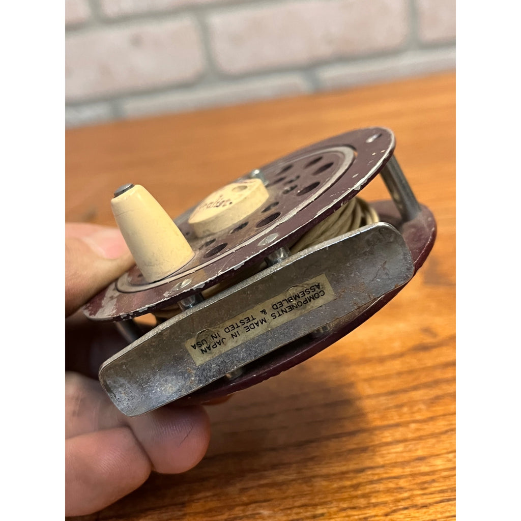 Vintage Gladding South Bend 1122 Finalist Fly Reel - Used