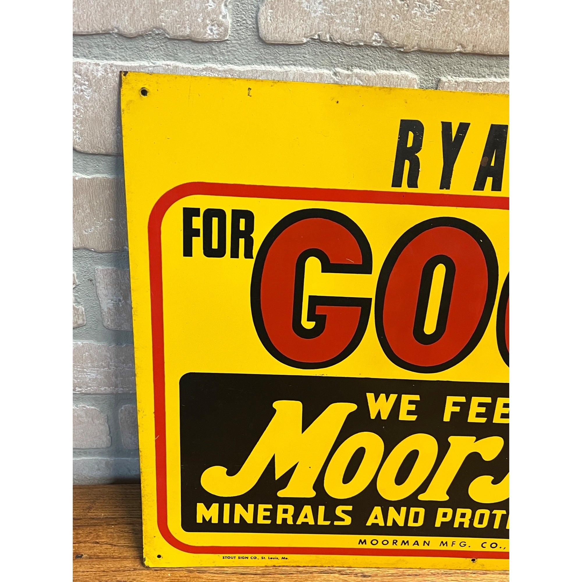 Vintage Moorman's Feed Farm Advertising Tin Sign Mineral Proteins 20" by 14"