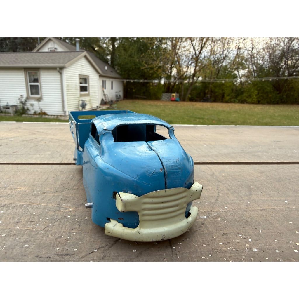 Vintage Marx Wyandotte Stake Bed Farm Truck 6" Pressed Steel Toy