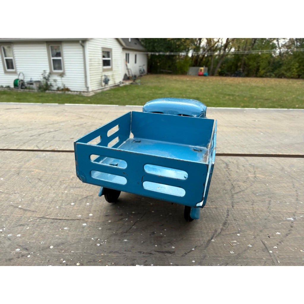 Vintage Marx Wyandotte Stake Bed Farm Truck 6" Pressed Steel Toy