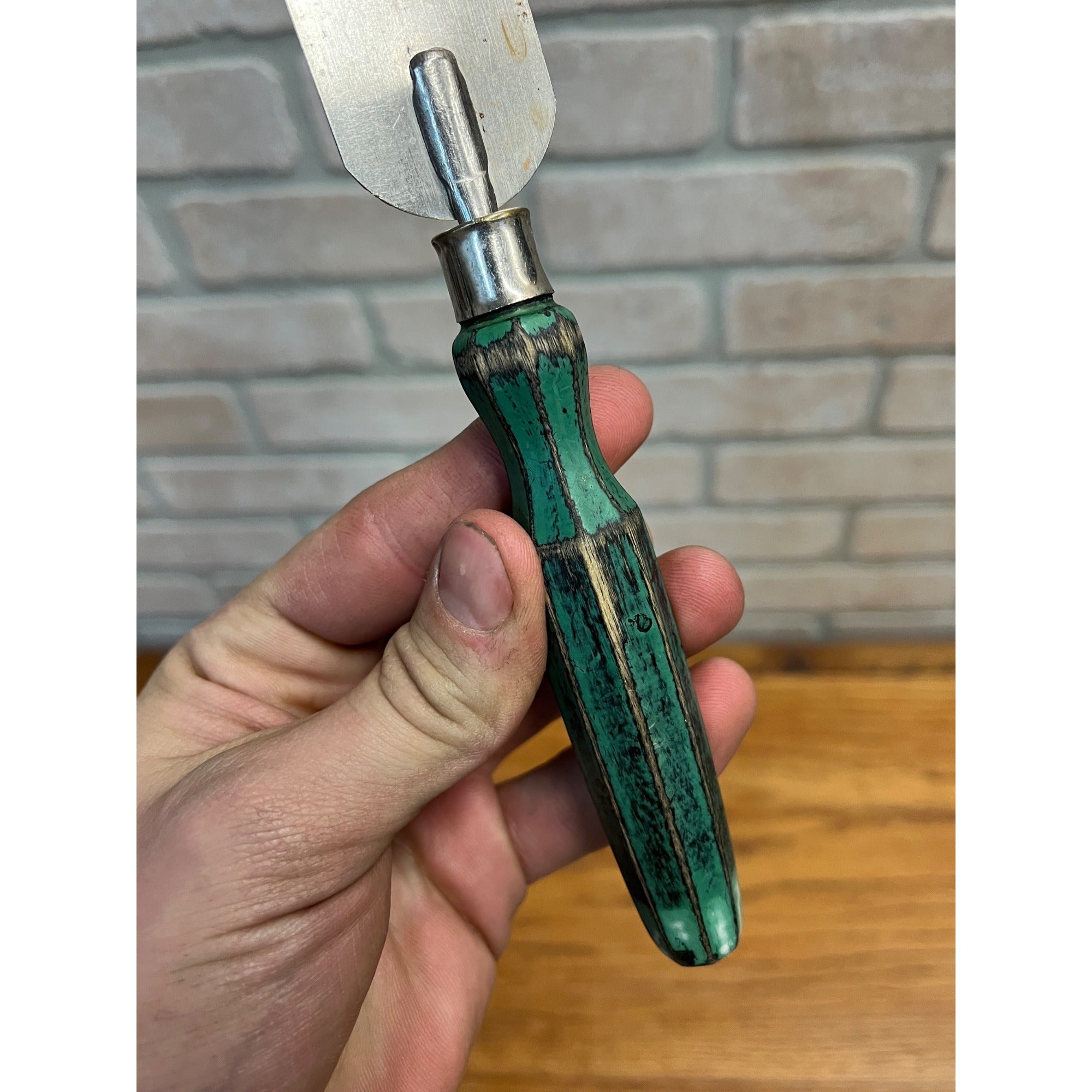 Antique Farmhouse Cake Icing Frosting Spatula Octagonal Green Wooden Handle