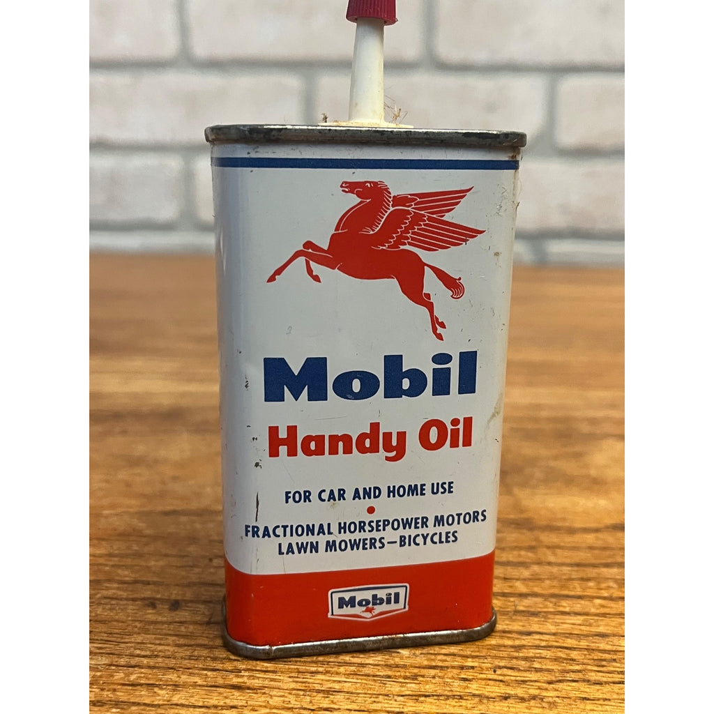 Vintage Mobil Handy Oil Hand Oiler Oil Can Pegasus 4oz Car Home Use Advertising