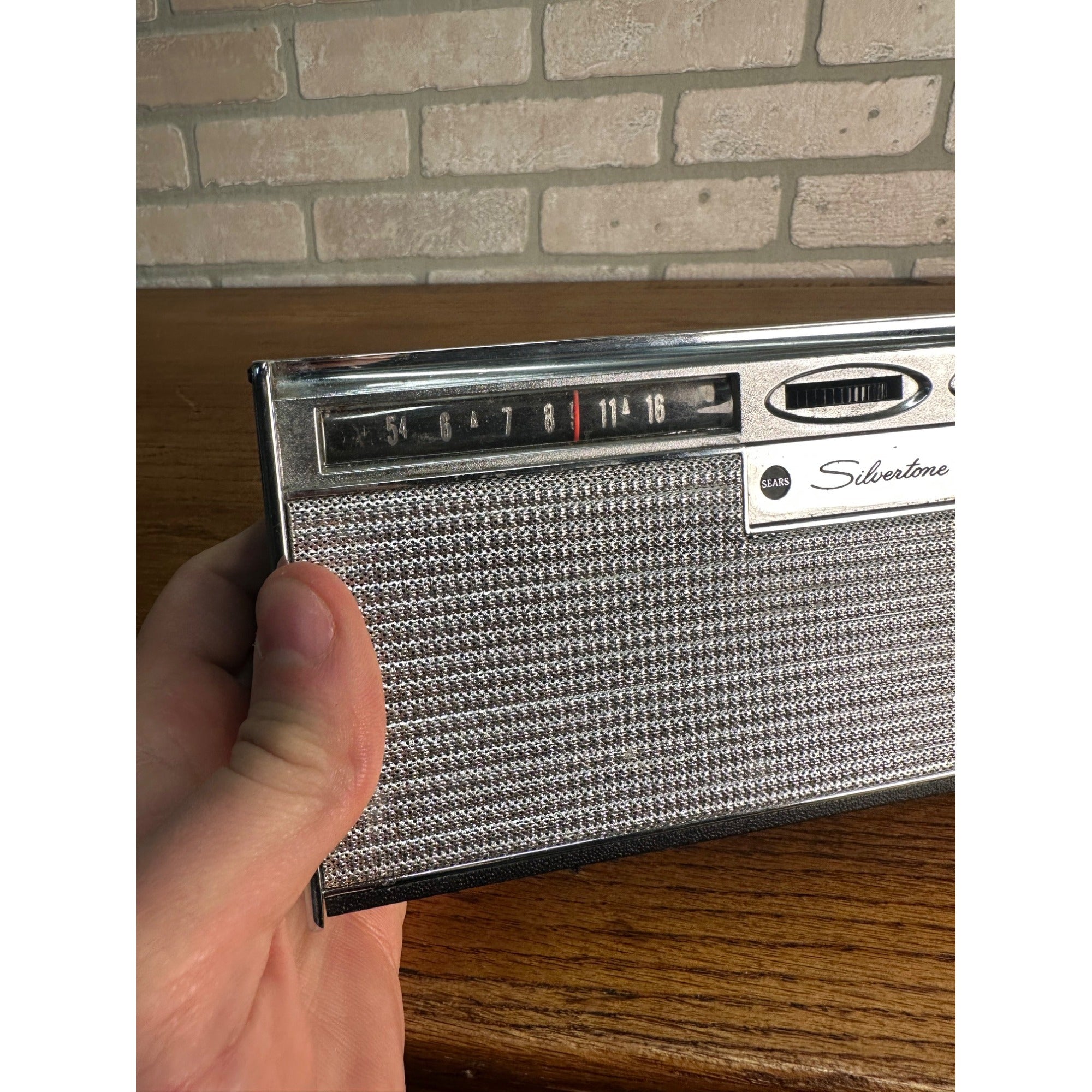 Vintage Sears Silvetone Medalist Transistor Radio Portable - Works!