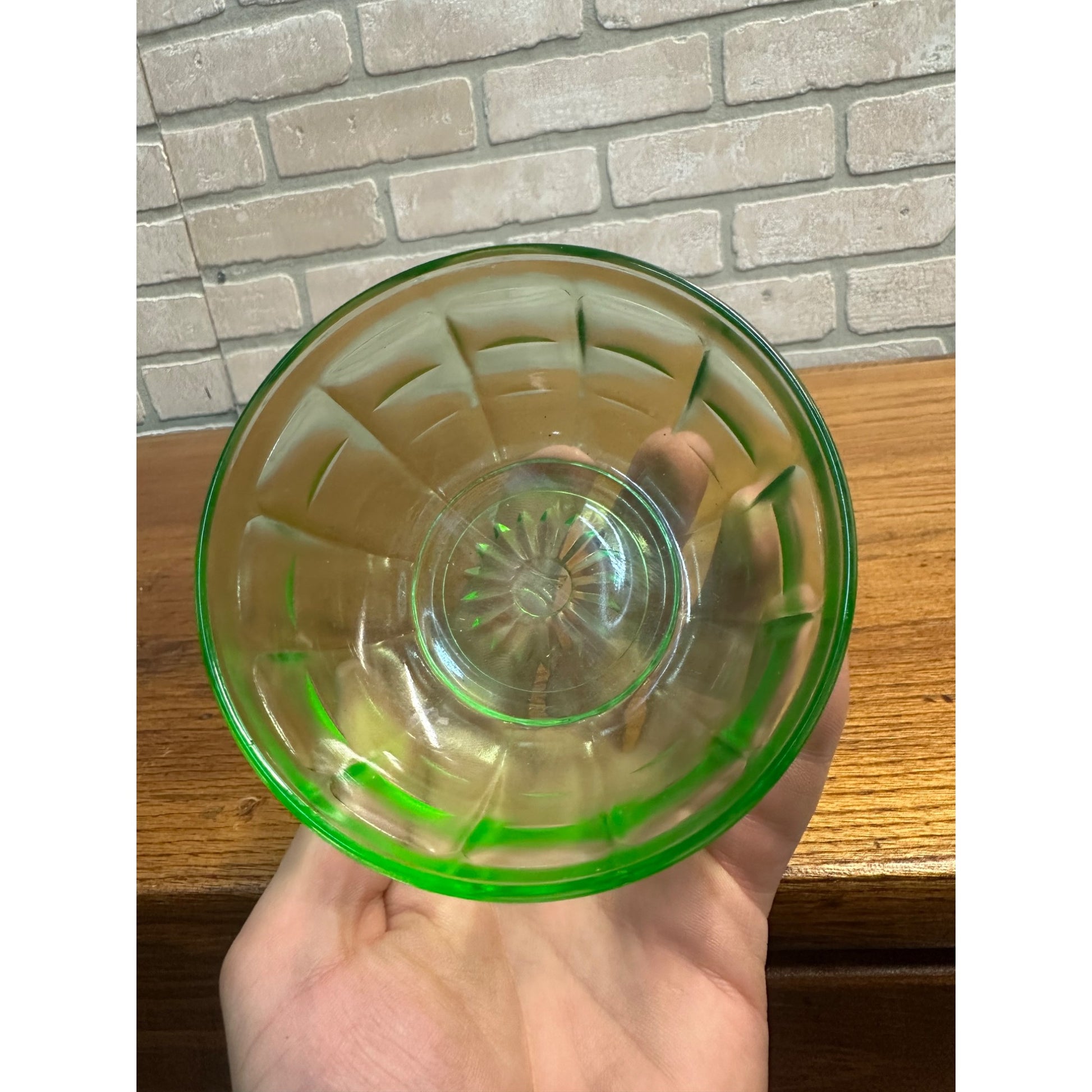 Vintage Anchor Hocking Green Uranium Glass Berry Desert Sherbet Bowl 4.25"