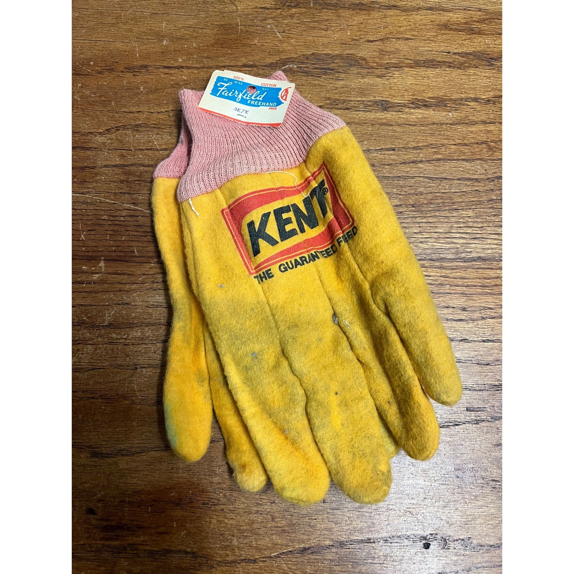 Vintage Kent Feeds Cotton Farm Work Gloves Advertising NOS Deadstock NEW Yellow
