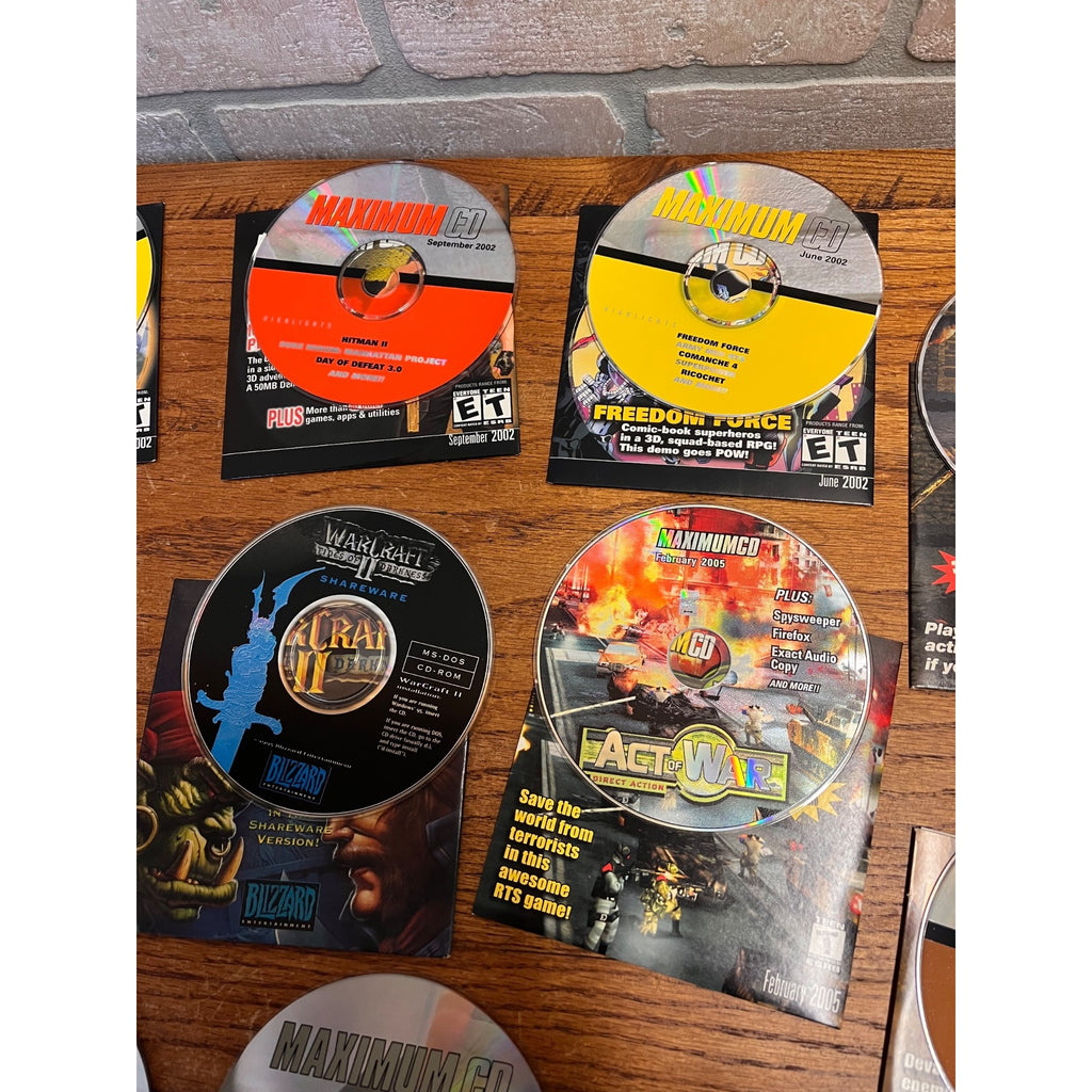 Lot Vintage Maximum CD PC Game Demo Discs Warcraft II FEAR Star Wars 2002-05