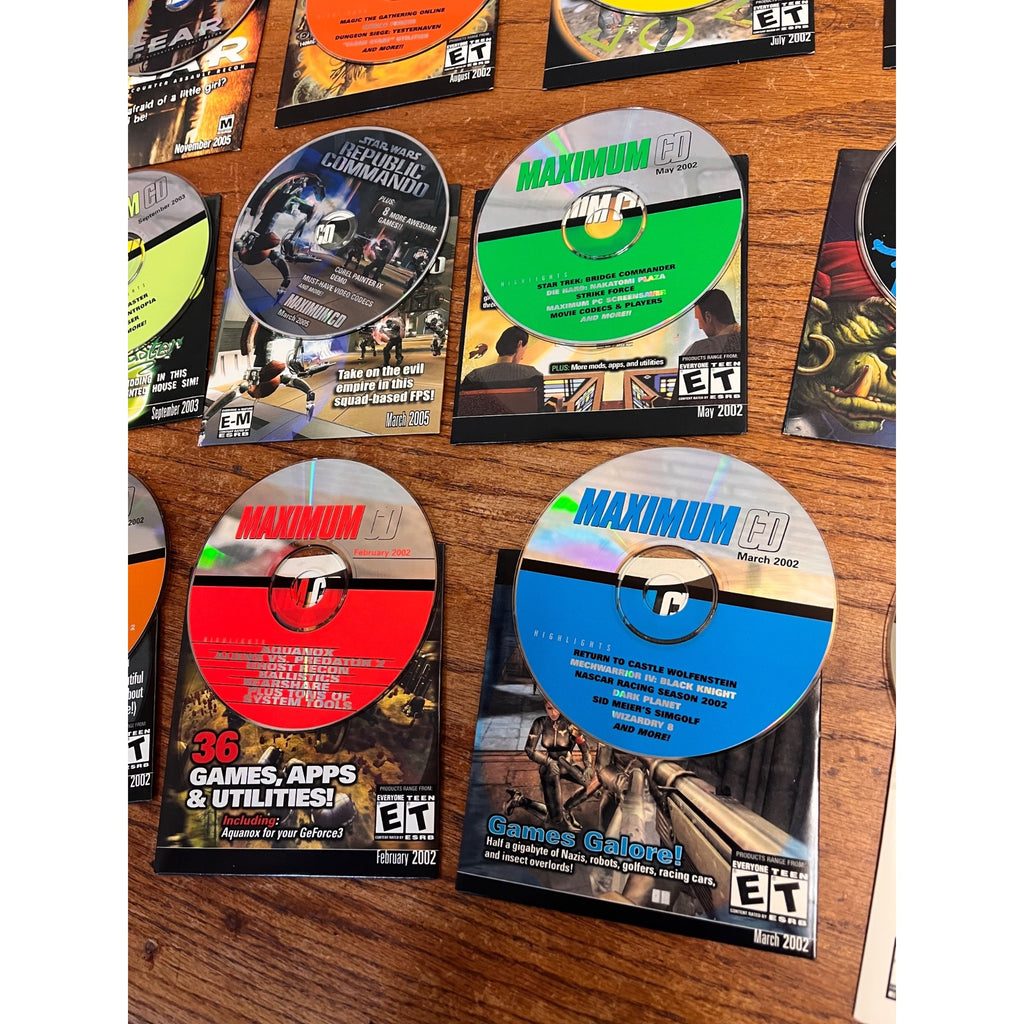 Lot Vintage Maximum CD PC Game Demo Discs Warcraft II FEAR Star Wars 2002-05