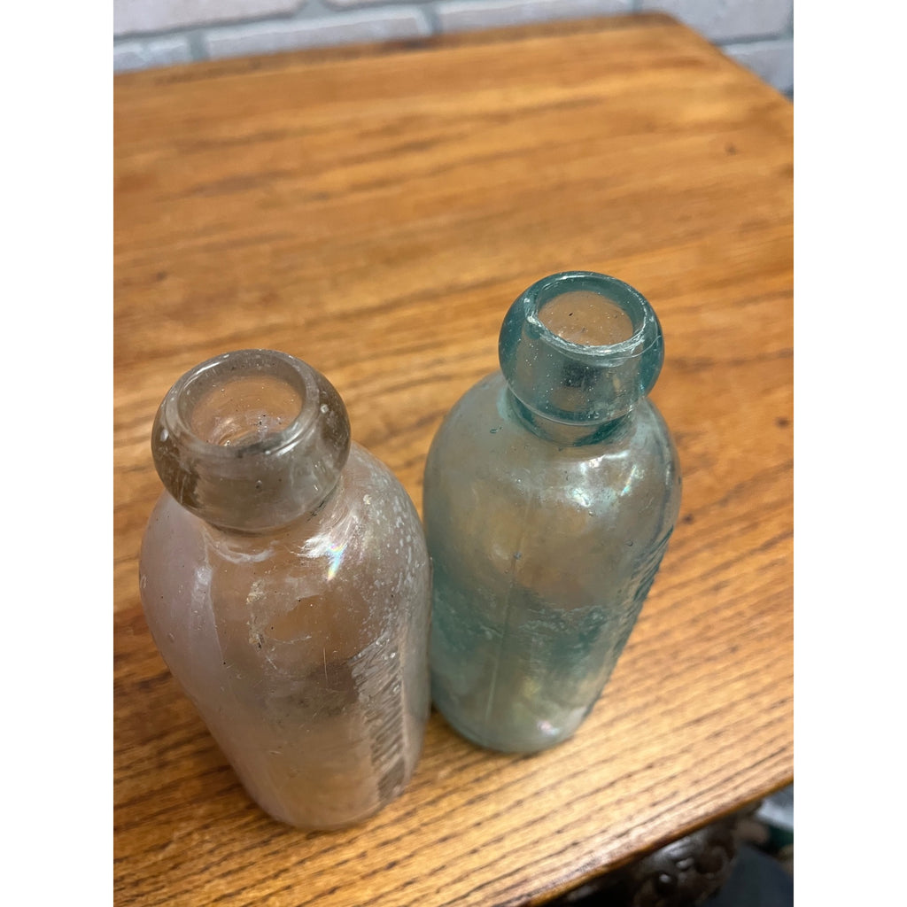 E.L. Husting Milwaukee Wisconsin Blob Top Hutchinson Soda Bottles Blue & Clear