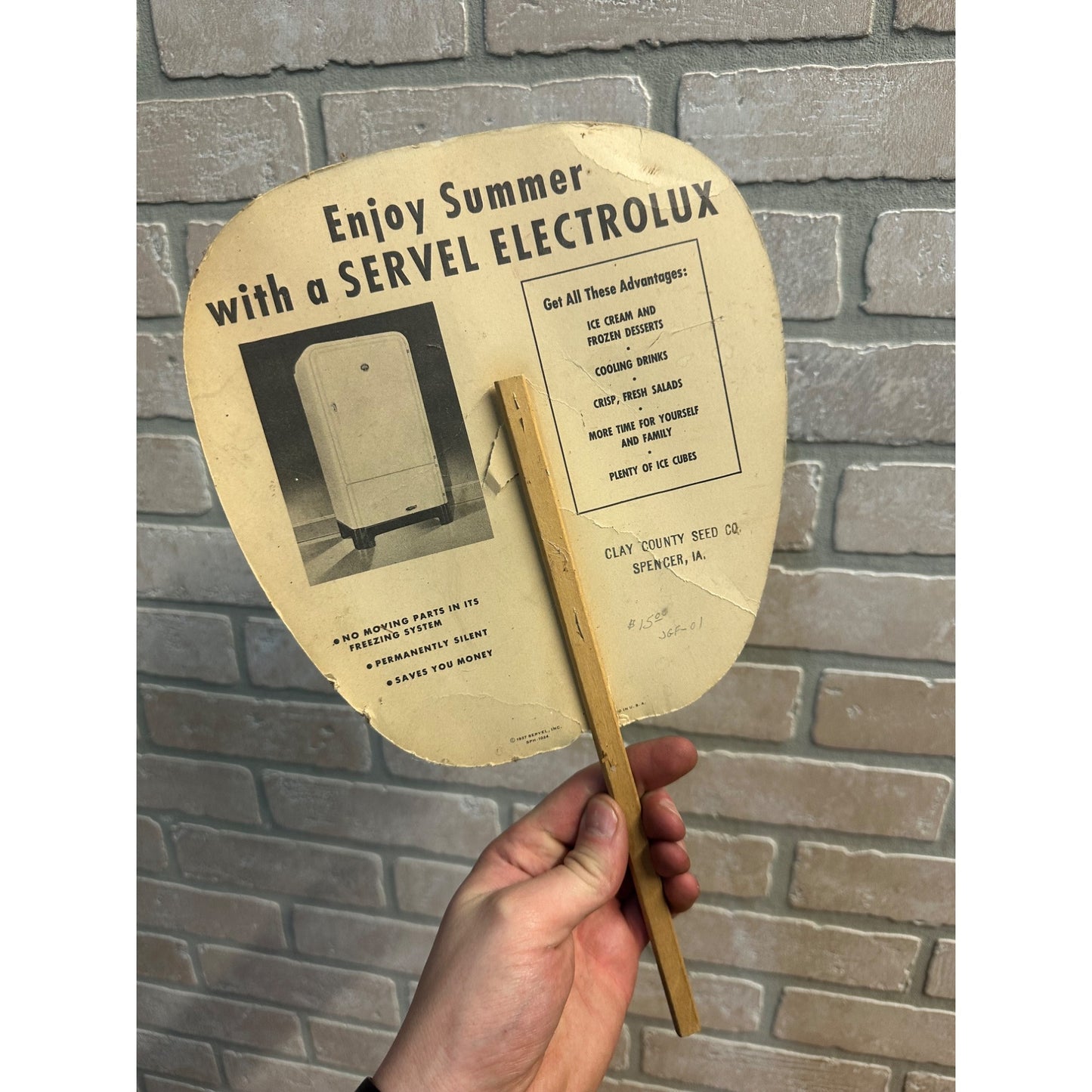 Vintage 1937 Servel Electrolux Fridge Refridgerator Advertising Fan Silent as Night