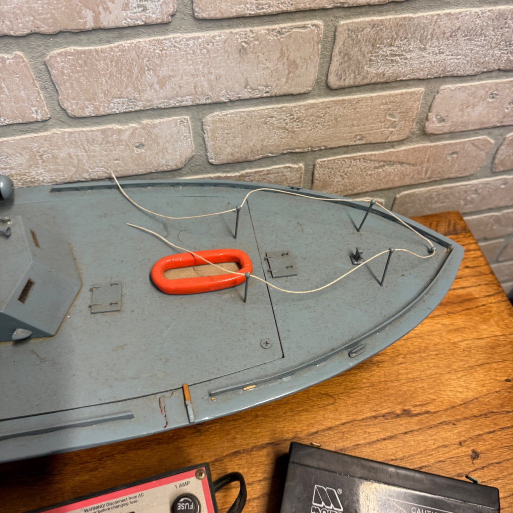 Vintage 34" RC PT-109 WWII Torpedo Patrol Boat Wood Model Futaba Radio Control