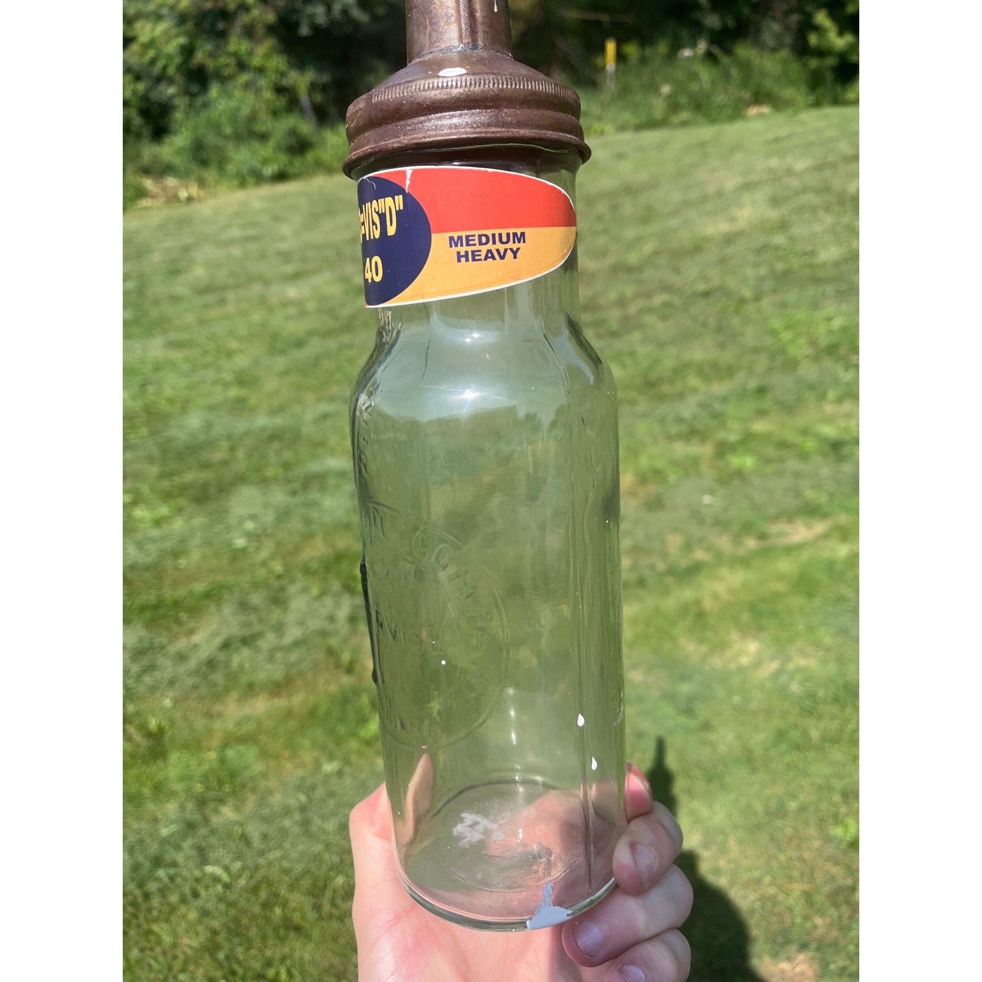 Standard Iso-Vis Glass 1 Quart Oil Bottle Metal Spout Top Glass