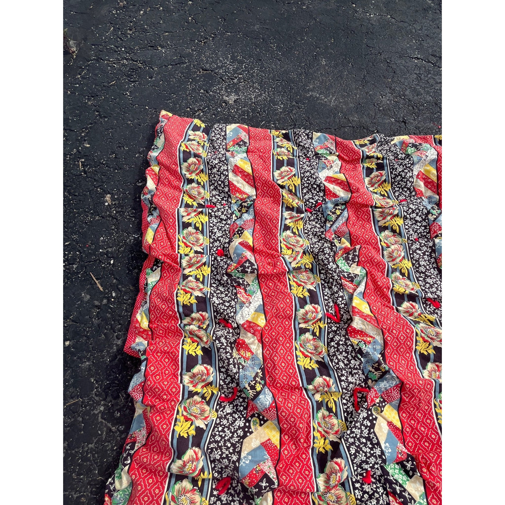Vintage 1930s 40s Handmade Cotton Bedspread Coverlet Ruffled Quilt Folk Art