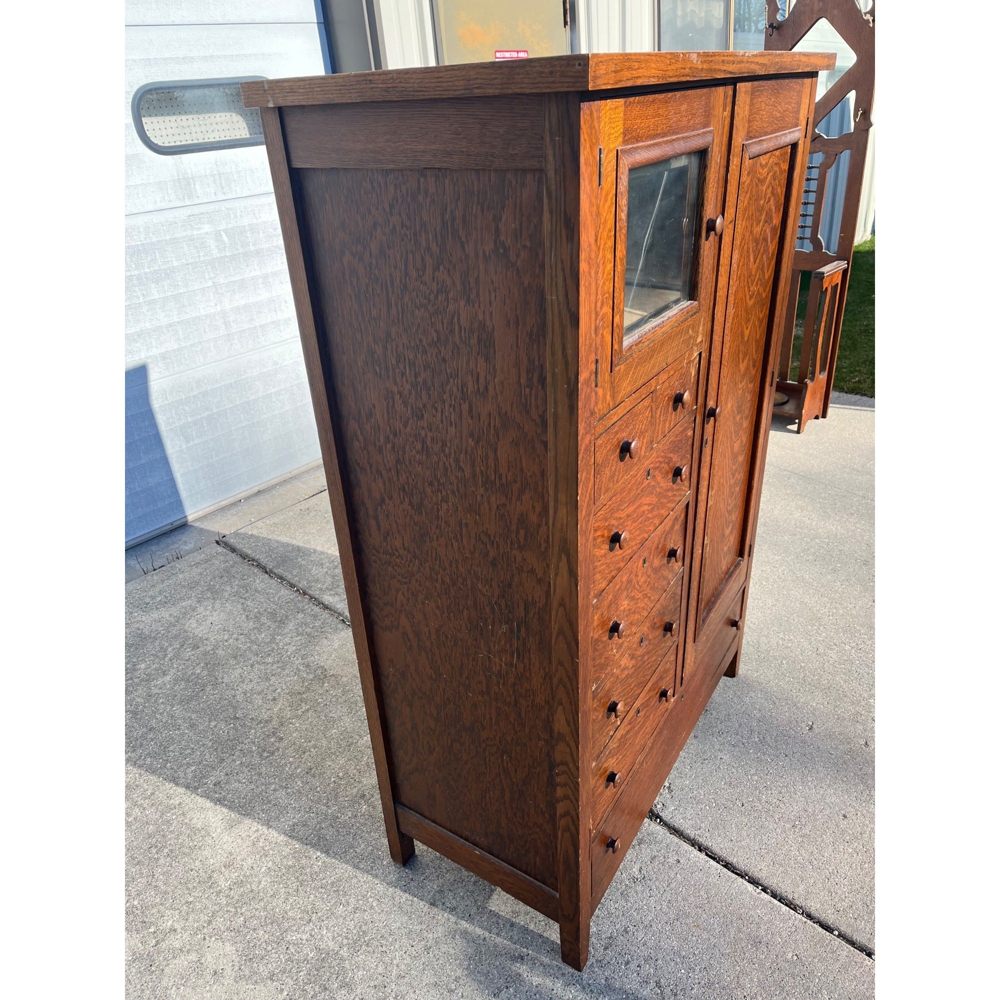 Antique Quarter Sawn Oak Gentleman’s Chest Chifforobe Wardrobe Cabinet Mission Style c.1910