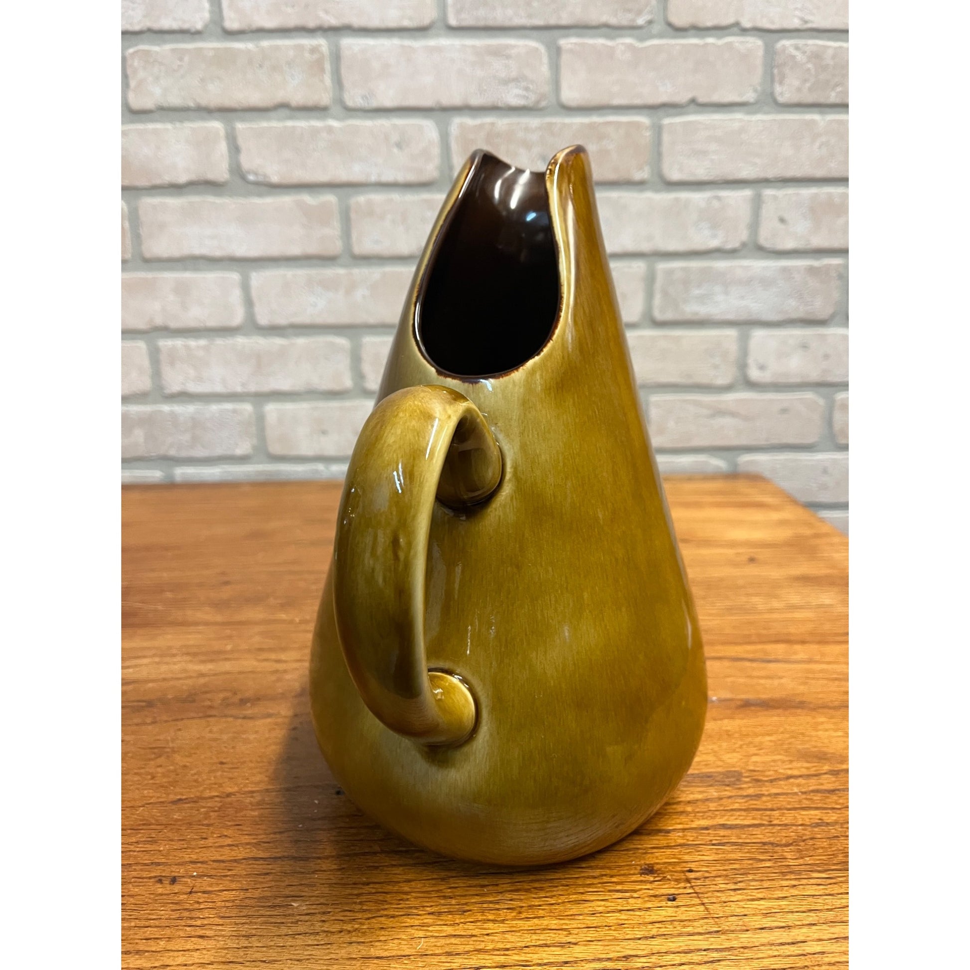 Russel Wright Oneida Pitcher American Modern Chicory Brown 11" H Water Jug 1950s
