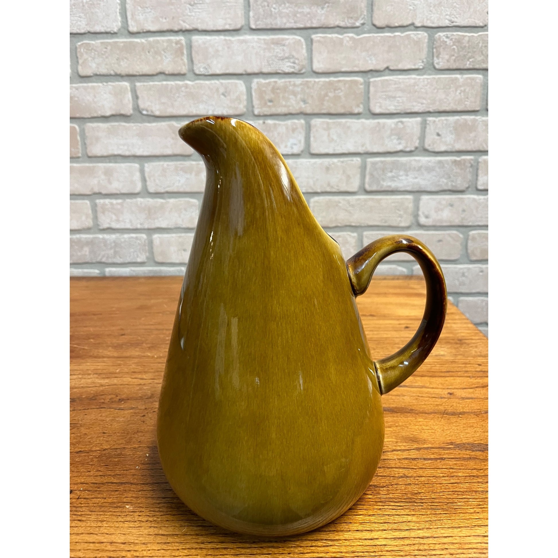 Russel Wright Oneida Pitcher American Modern Chicory Brown 11" H Water Jug 1950s