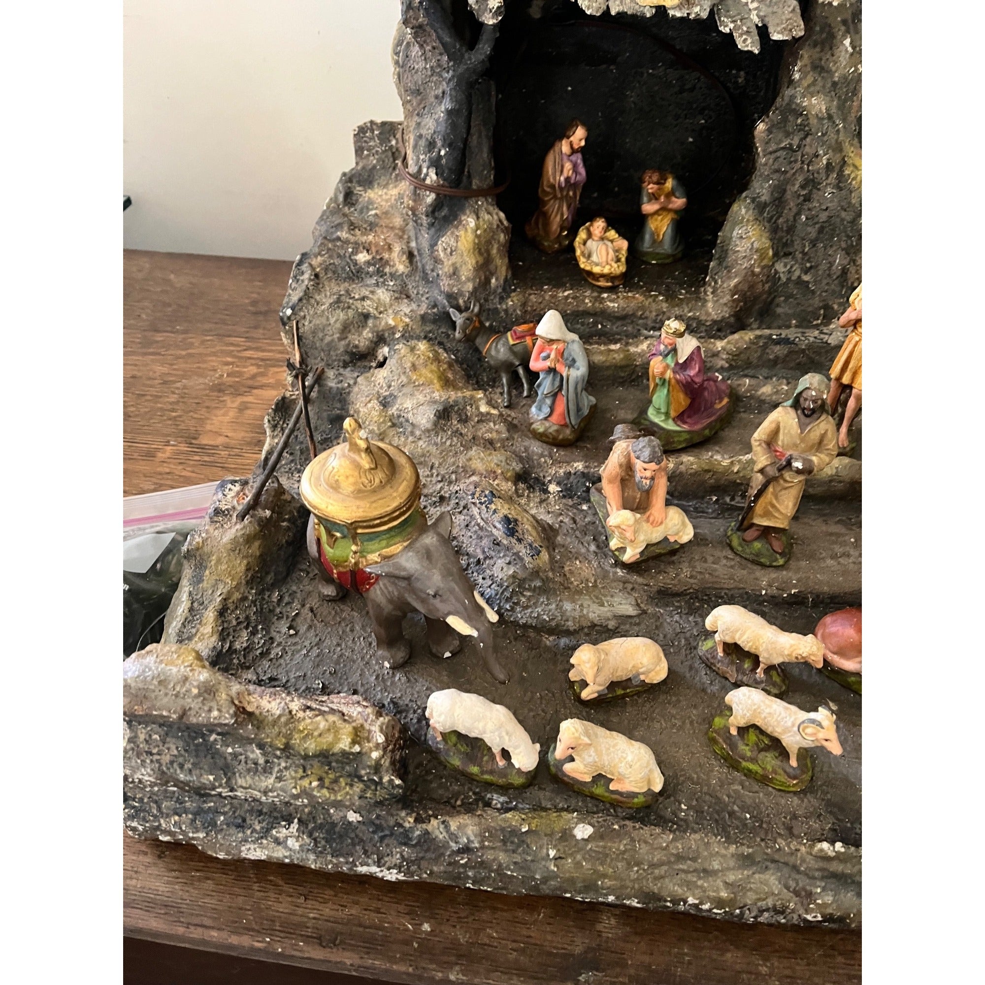 Vintage LARGE Christmas Nativity Scene Paper Mache Composition w/ Plaster Figures
