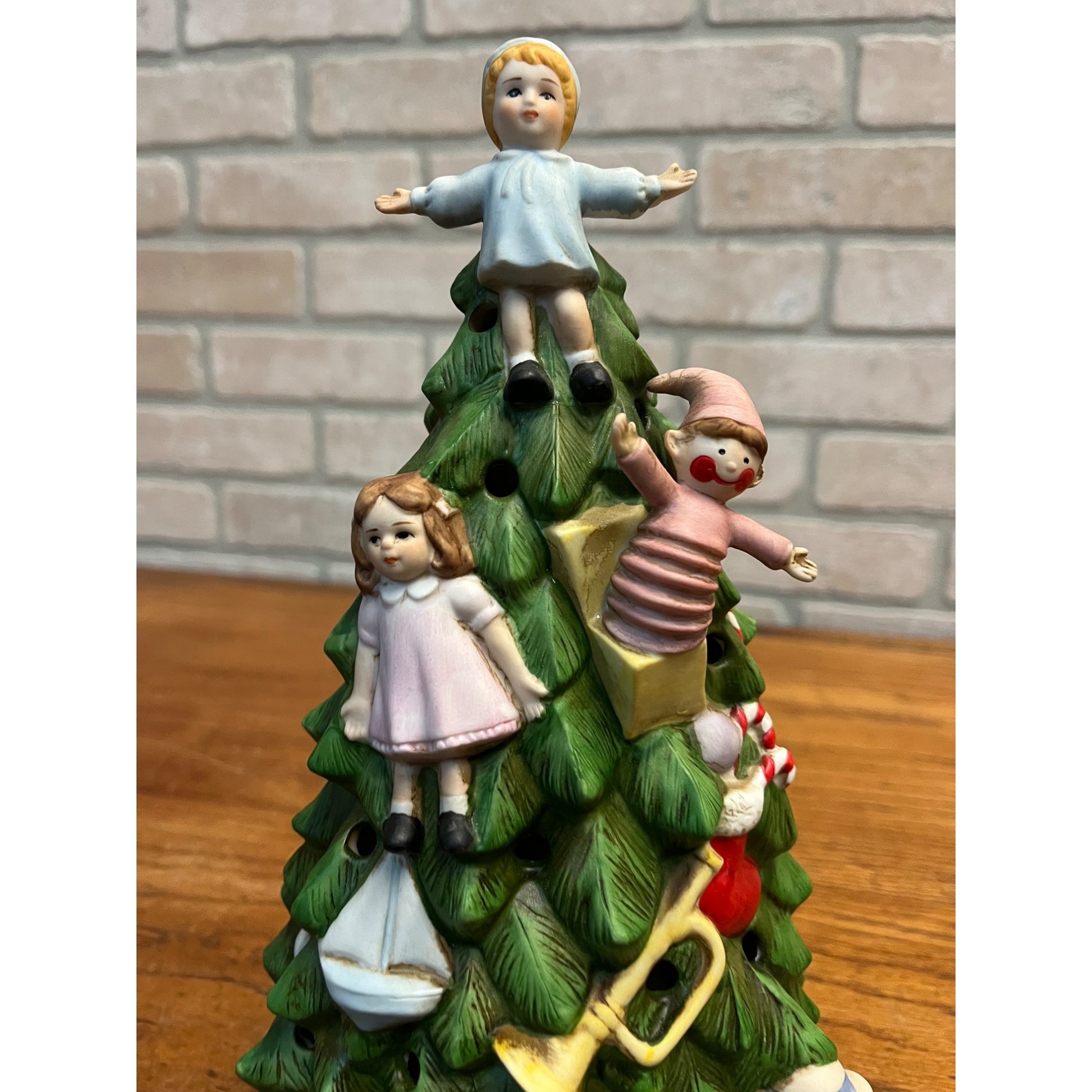 Vintage Schmid Shackman 1988 Ceramic Lighted Christmas Tree Toys 12"