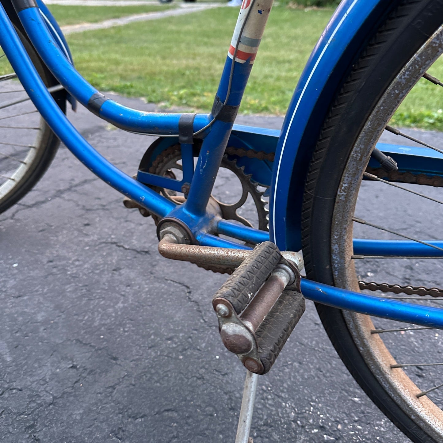 Vintage Blue Schwinn Bike 1960s-1970s