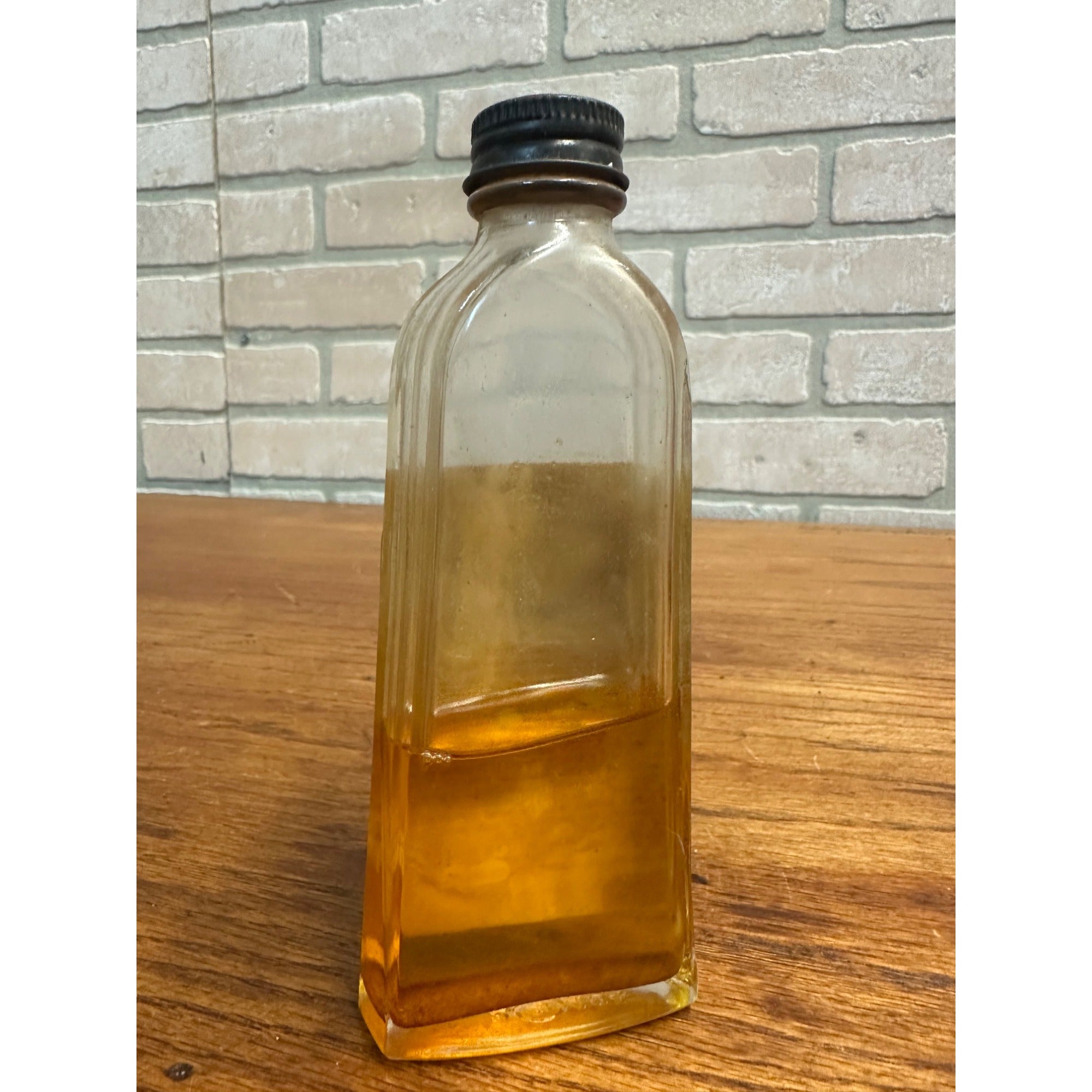 Antique Quack Medicine Chief White Horse Liniment Bottle Madison Wisconsin Wis