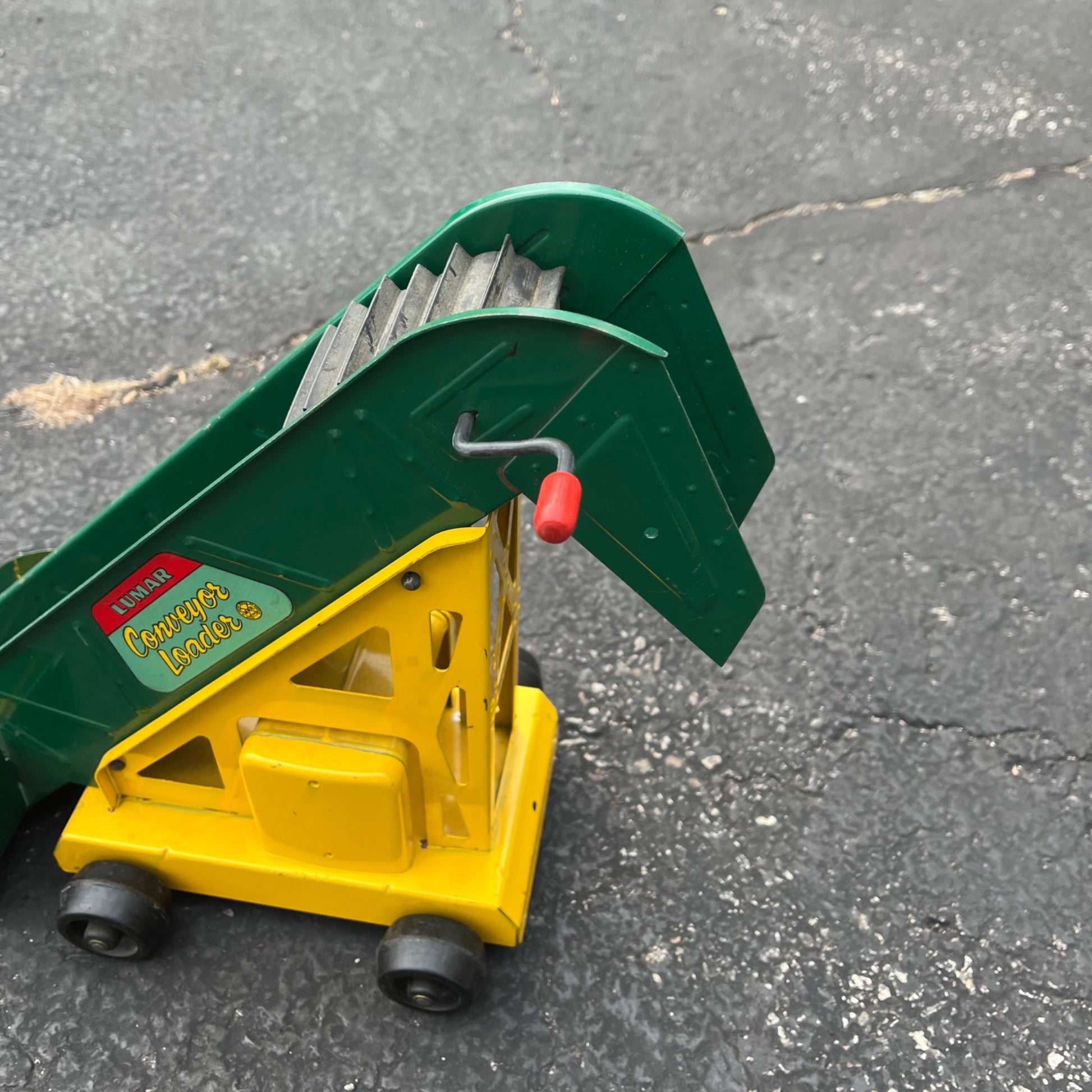 Vintage Marx Lumar Conveyor Loader Construction Pressed Steel Toy