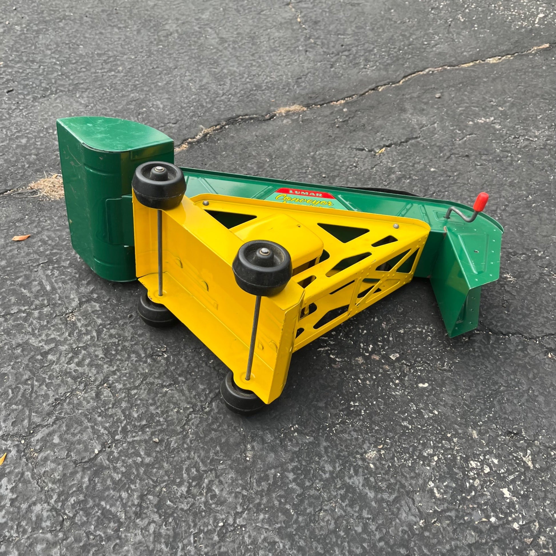 Vintage Marx Lumar Conveyor Loader Construction Pressed Steel Toy