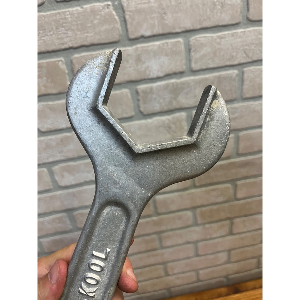 Vintage Dari-Kool Aluminum Tank Wrench Hand Tool Dairy Farm Equipment Maintenance Embossed Lettering