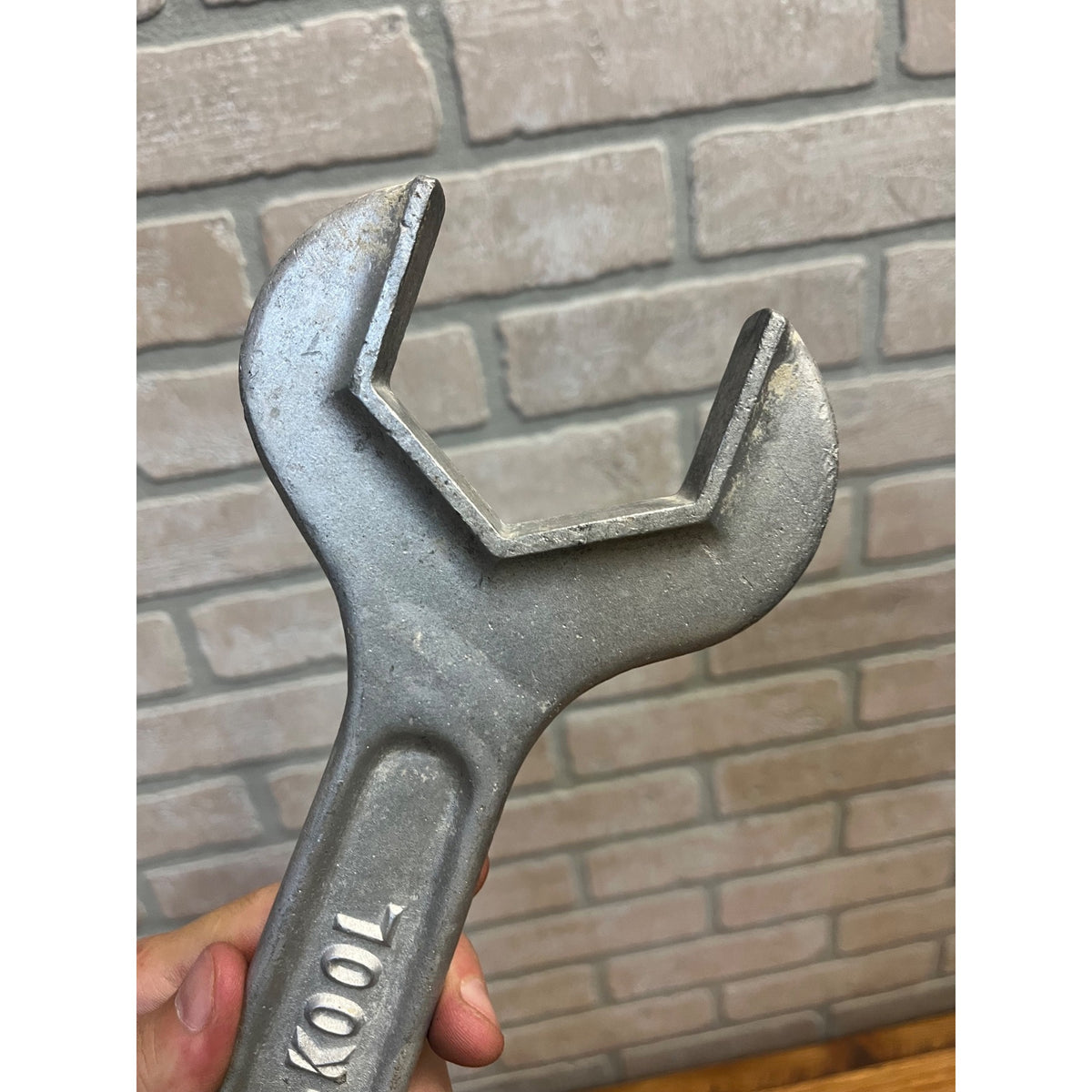Vintage Dari-Kool Aluminum Tank Wrench Hand Tool Dairy Farm Equipment Maintenance Embossed Lettering