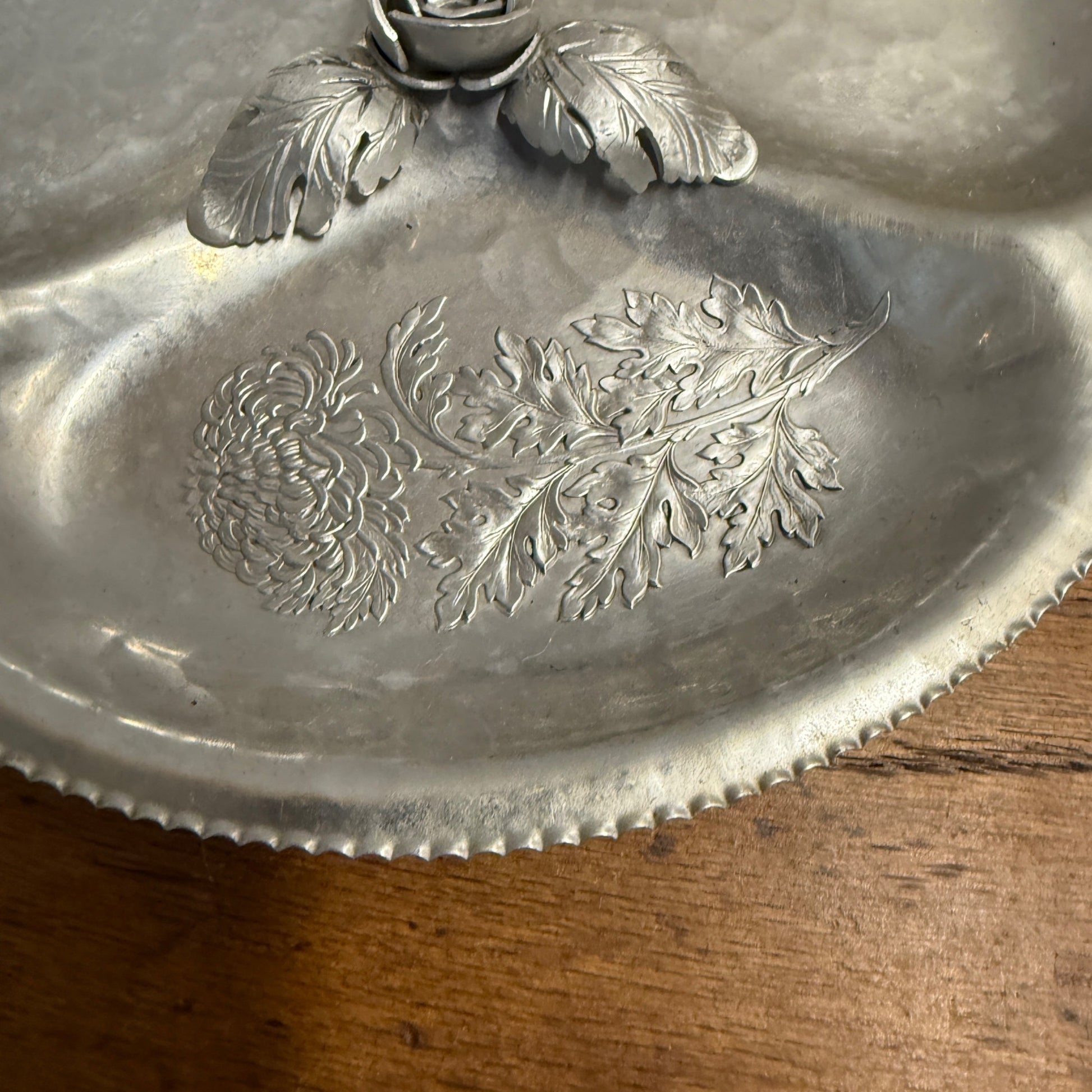 Continental Hand Wrought Silverlook Aluminum 729 Divided Serving Dish Rose Cente