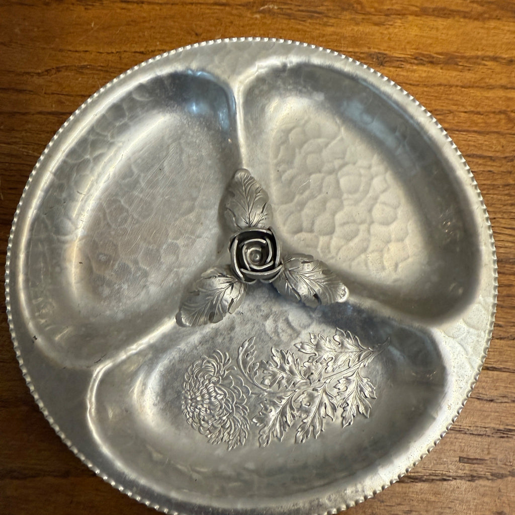 Continental Hand Wrought Silverlook Aluminum 729 Divided Serving Dish Rose Cente