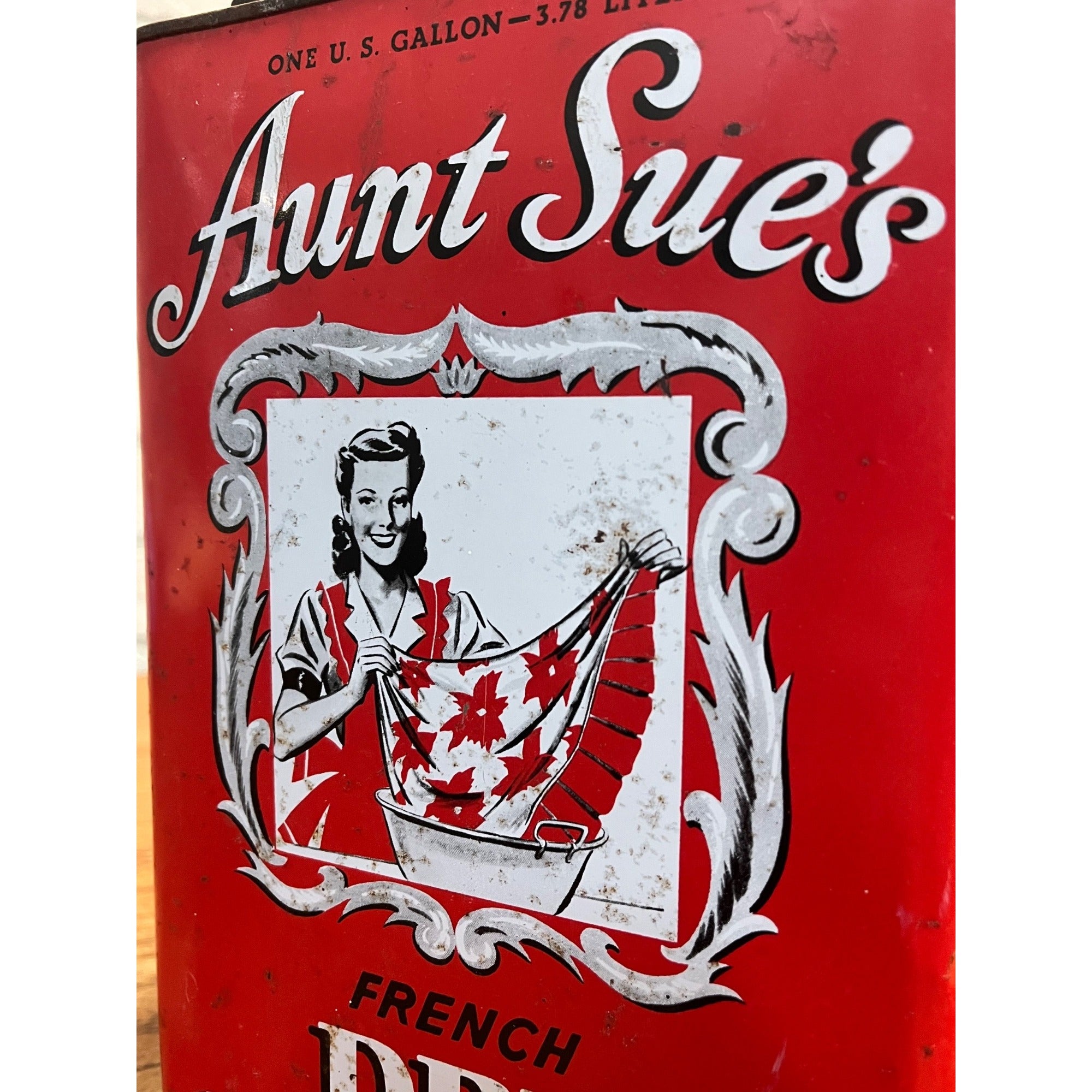 Vintage Aunt Sue's French Dry Cleaner 1 Gallon Metal Can Oil Sign Advertising