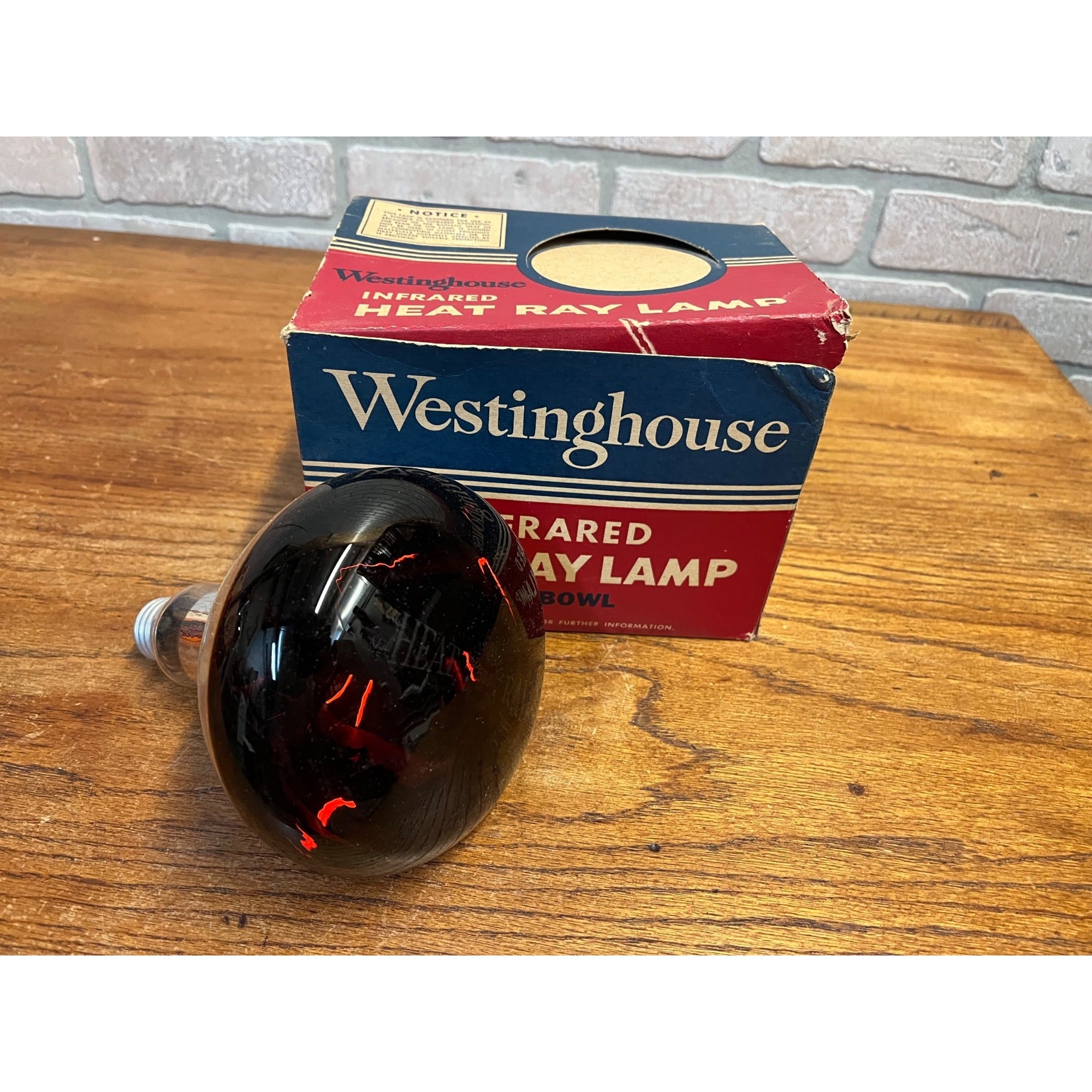 Vintage Westinghouse Infared Red 1950s 60s Heat Lamp Bulb Box Retro Prop Display