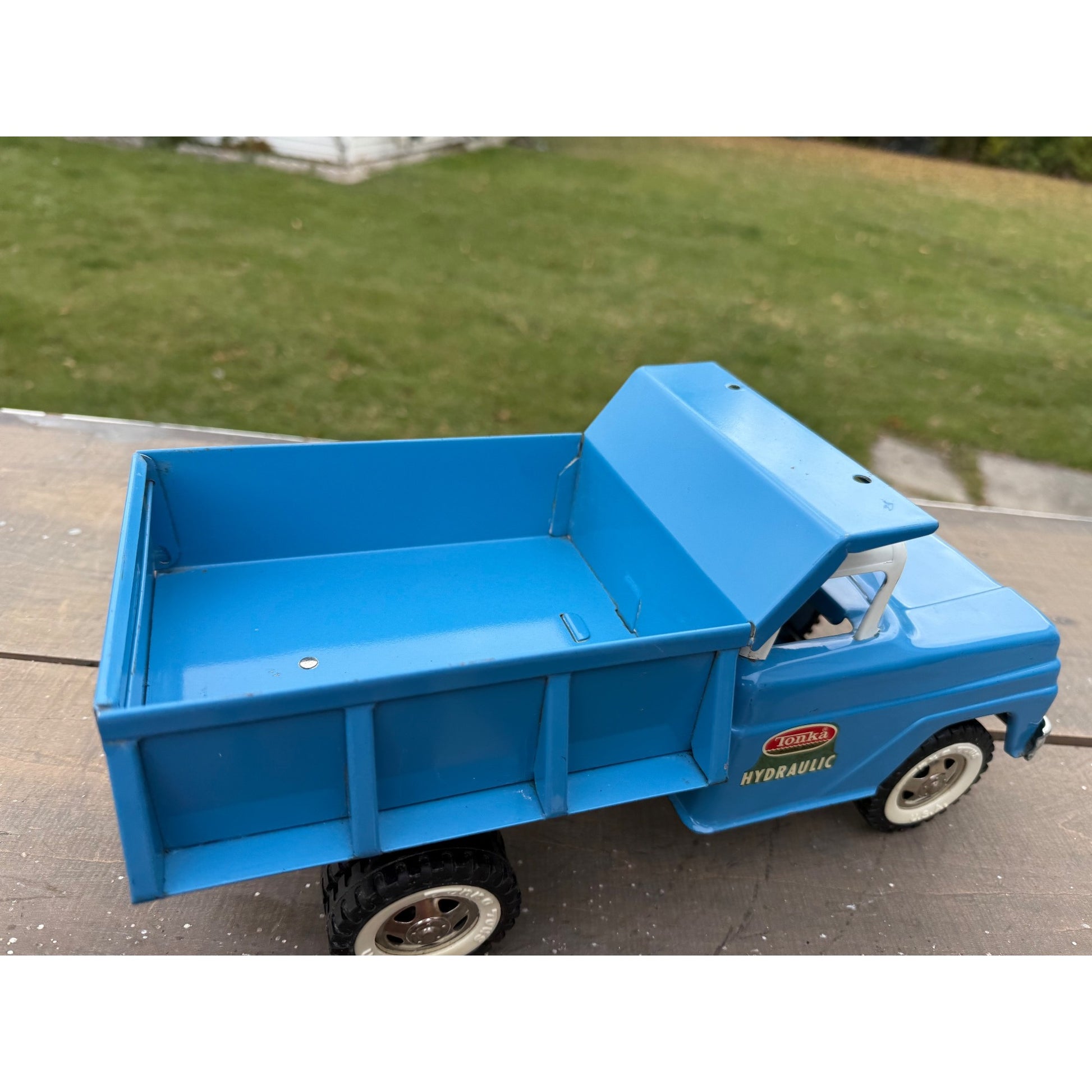Vintage Tonka Hydraulic Dump Truck Blue Pressed Steel Toy
