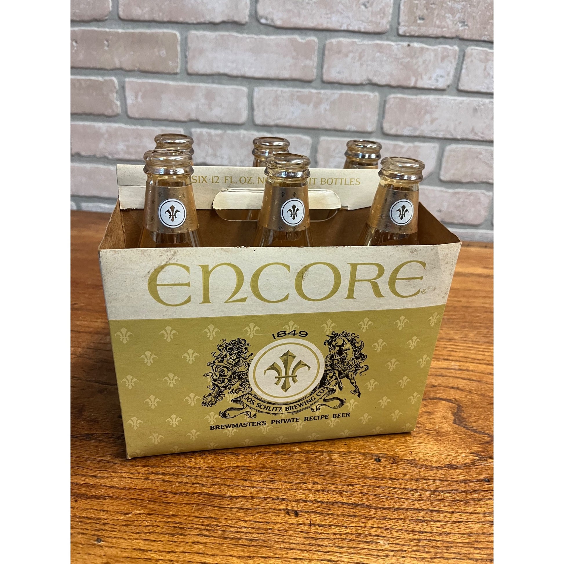 Vintage 1960s Schlitz Encore Beer 6-Pack Cardboard Carrier & Bottles Milwaukee