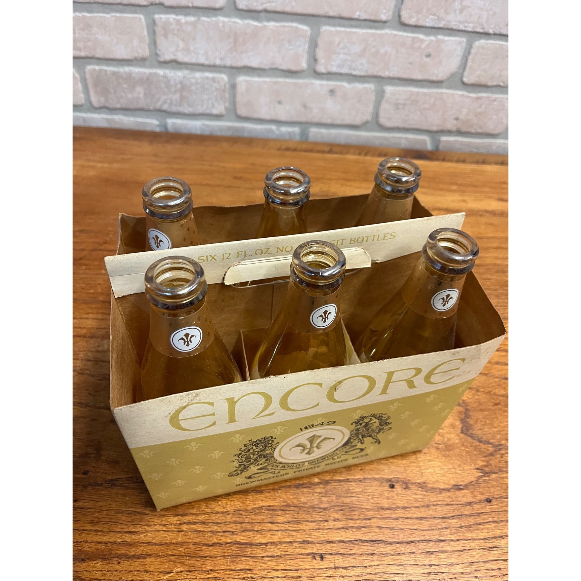 Vintage 1960s Schlitz Encore Beer 6-Pack Cardboard Carrier & Bottles Milwaukee