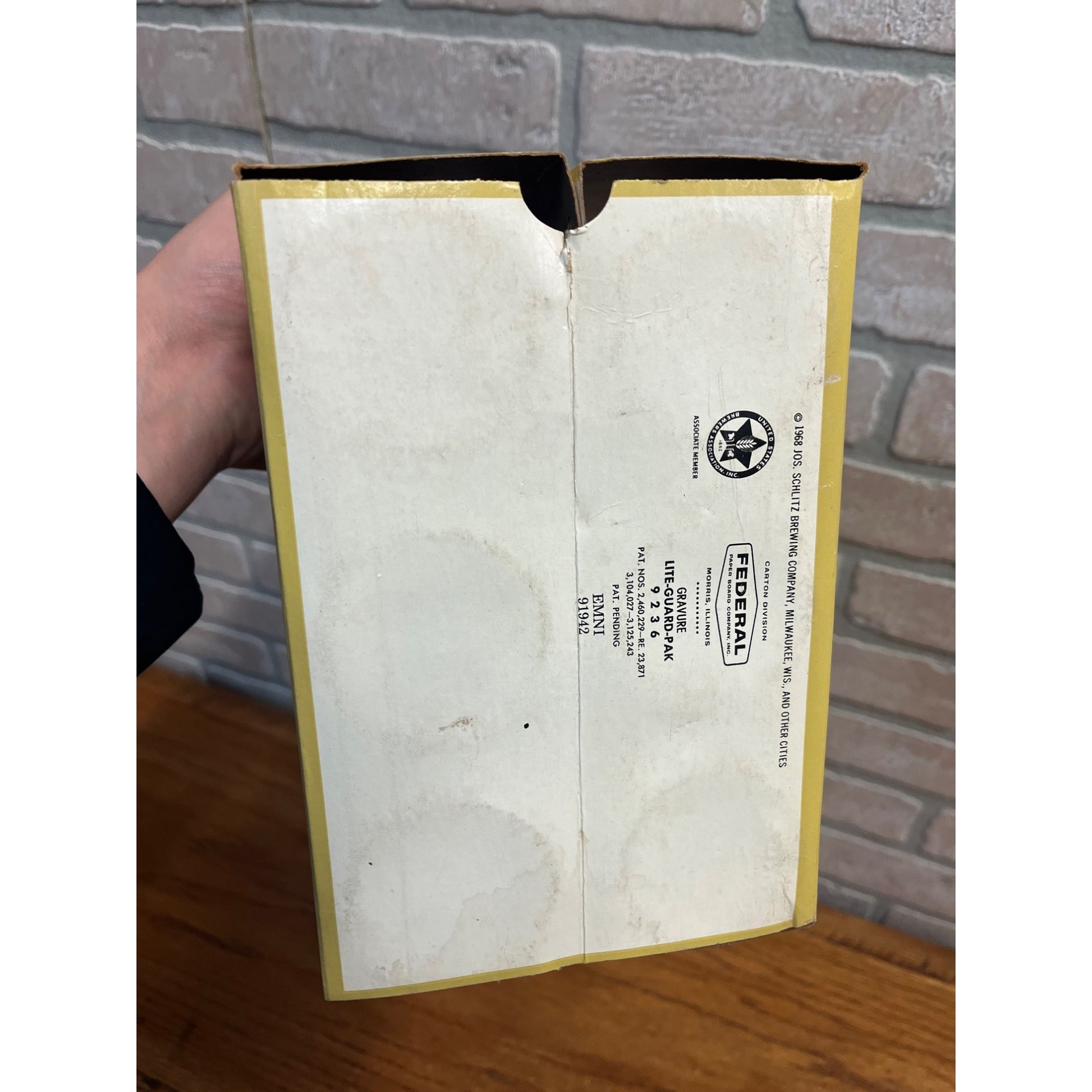 Vintage 1960s Schlitz Encore Beer 6-Pack Cardboard Carrier & Bottles Milwaukee