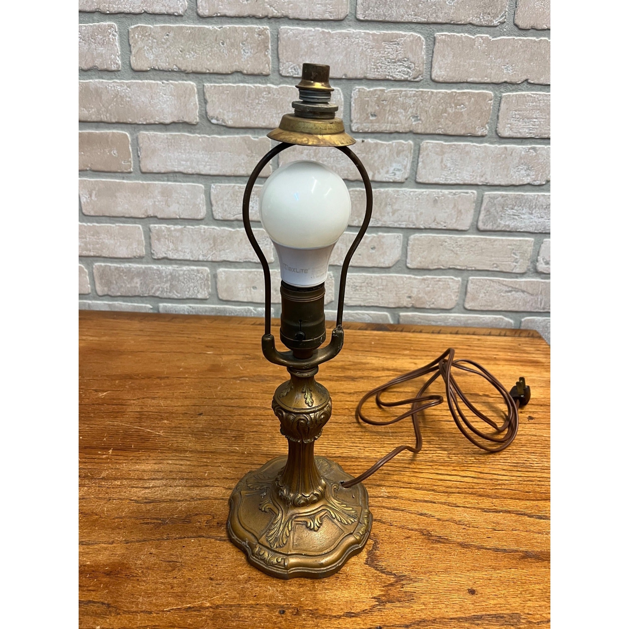 Antique Victorian 1930s Bronze Cast Spelter Ornate Table Lamp - No Shade - Works