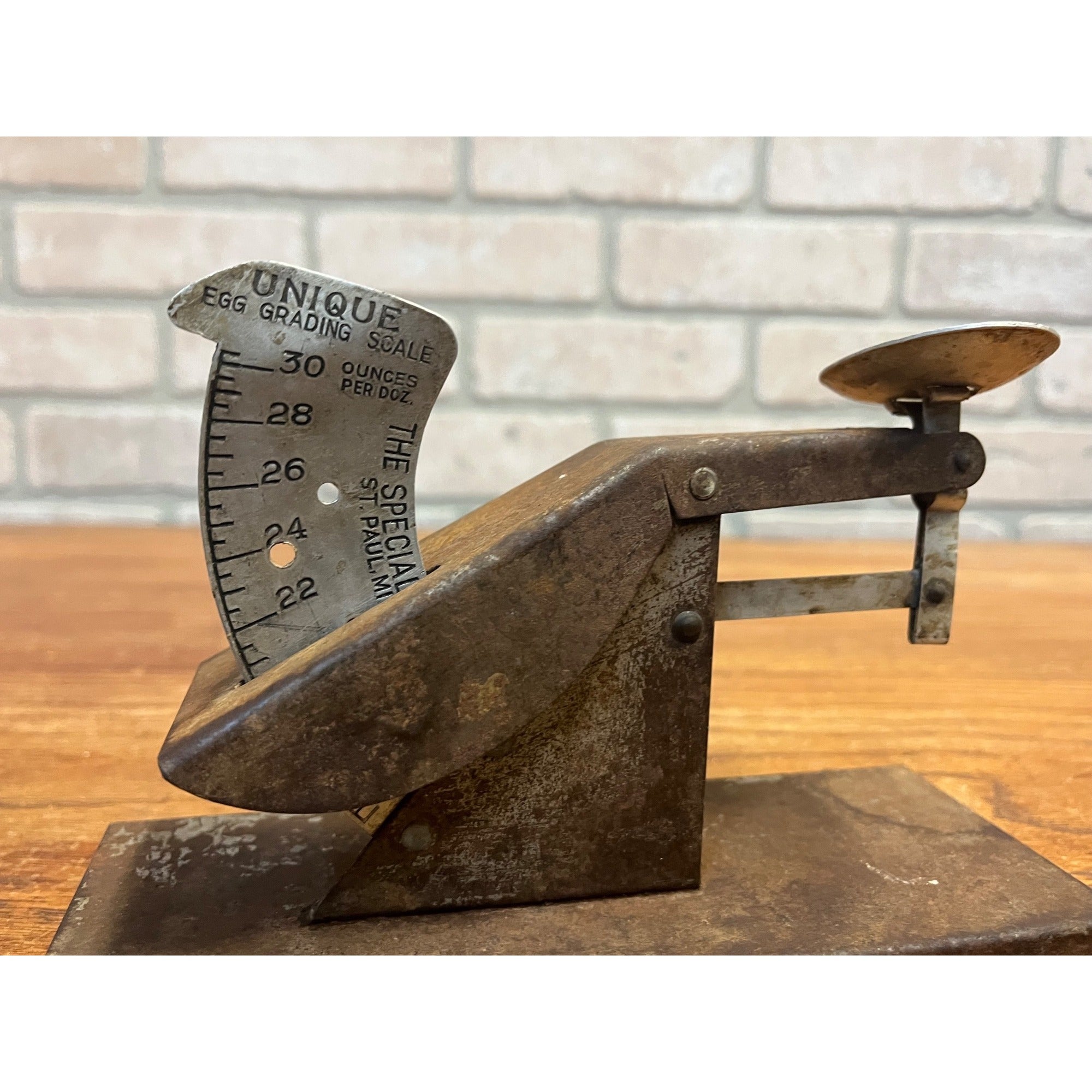 Vintage Unique Specialty Mfg Egg Grading Scale Paul MN Farmhouse Kitchen Primitive Decor