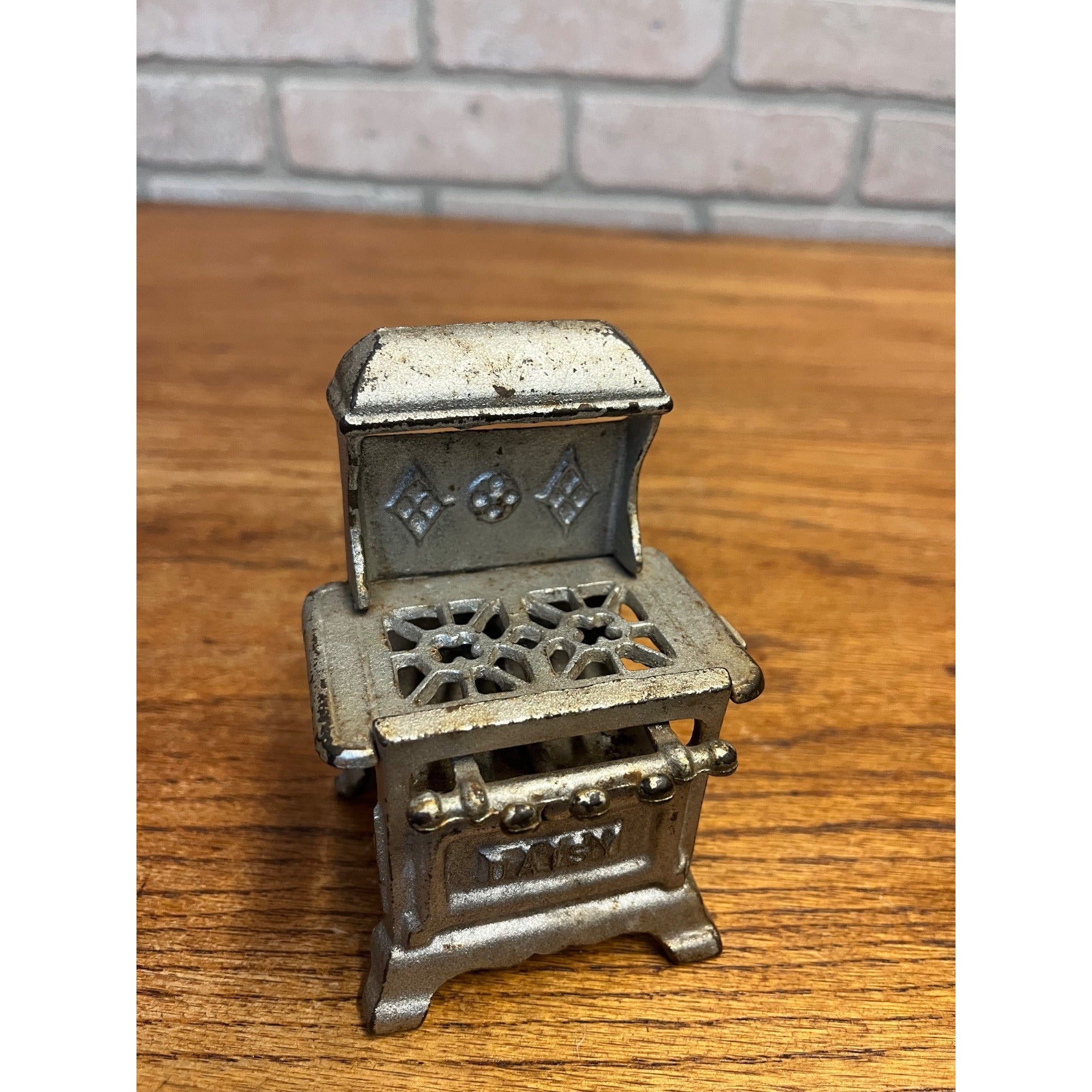Vintage Champion No. 545 Cast Iron Doll Furniture Miniature Daisy Oven Stove