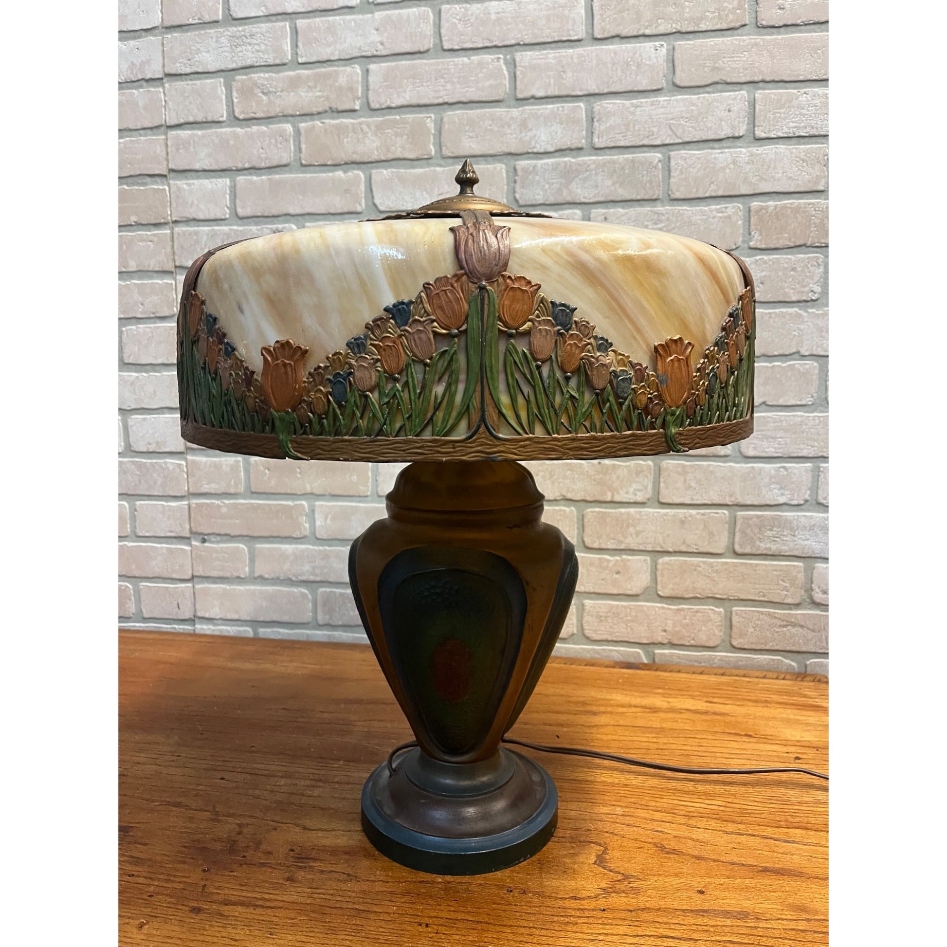 Antique Art Nouveau Tulip 6-Panel Slag Glass Table Lamp Miller Hubbard Era