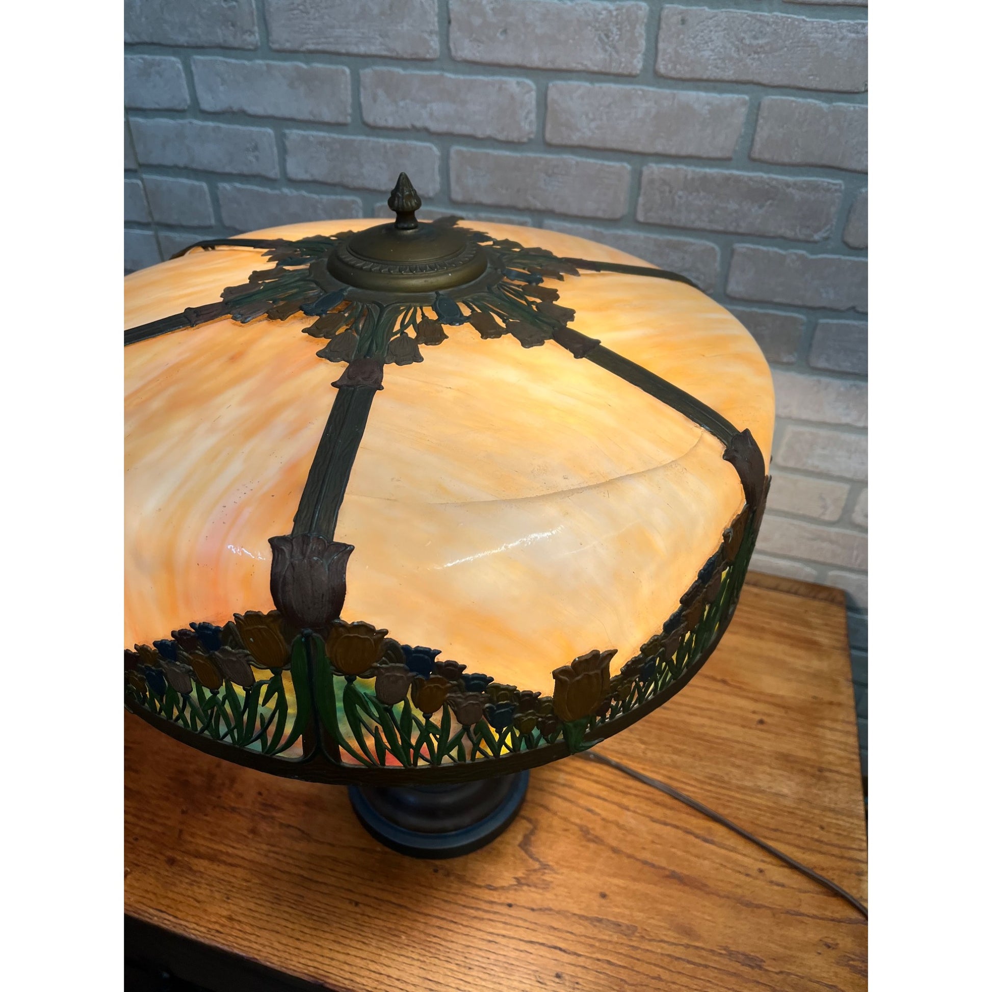 Antique Art Nouveau Tulip 6-Panel Slag Glass Table Lamp Miller Hubbard Era