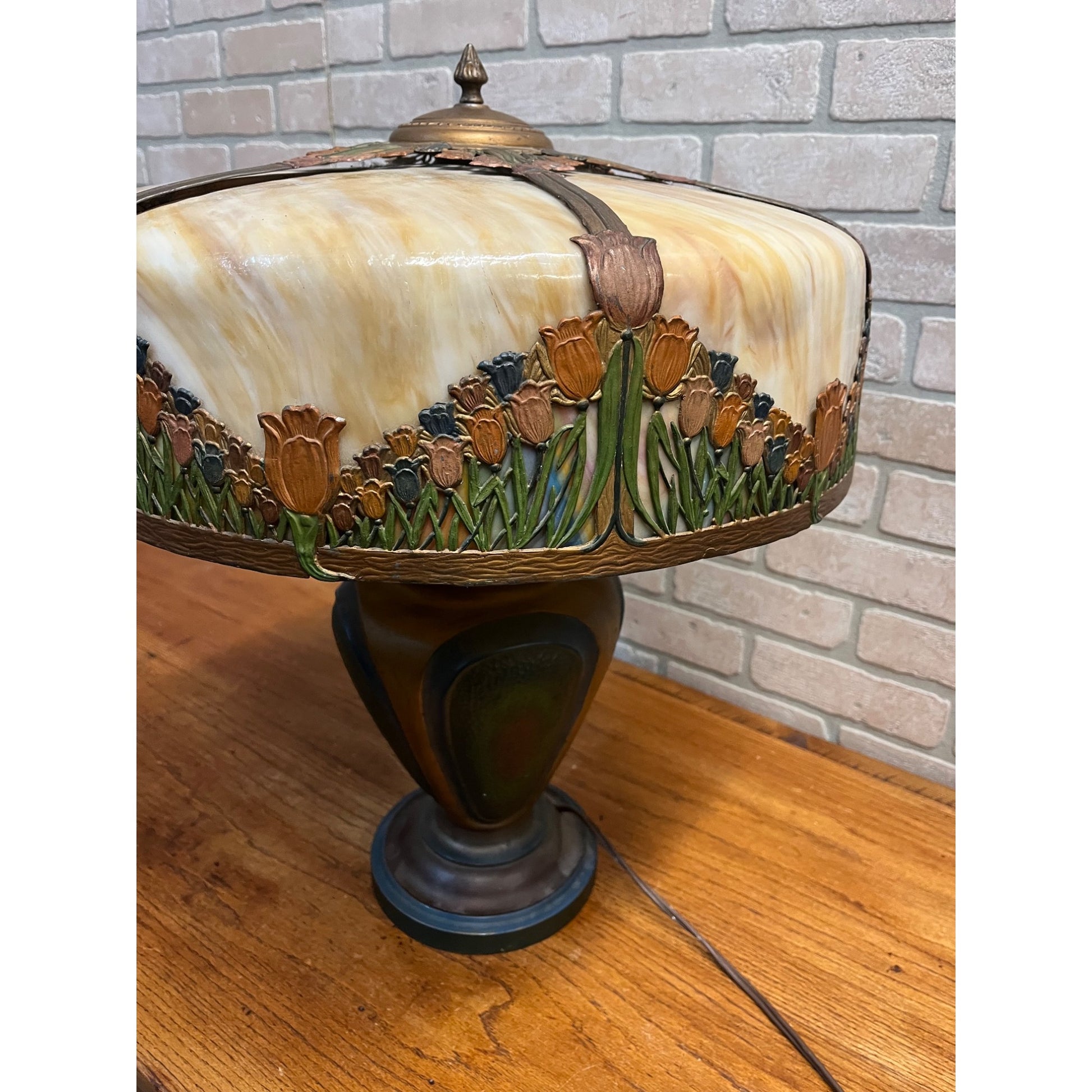 Antique Art Nouveau Tulip 6-Panel Slag Glass Table Lamp Miller Hubbard Era