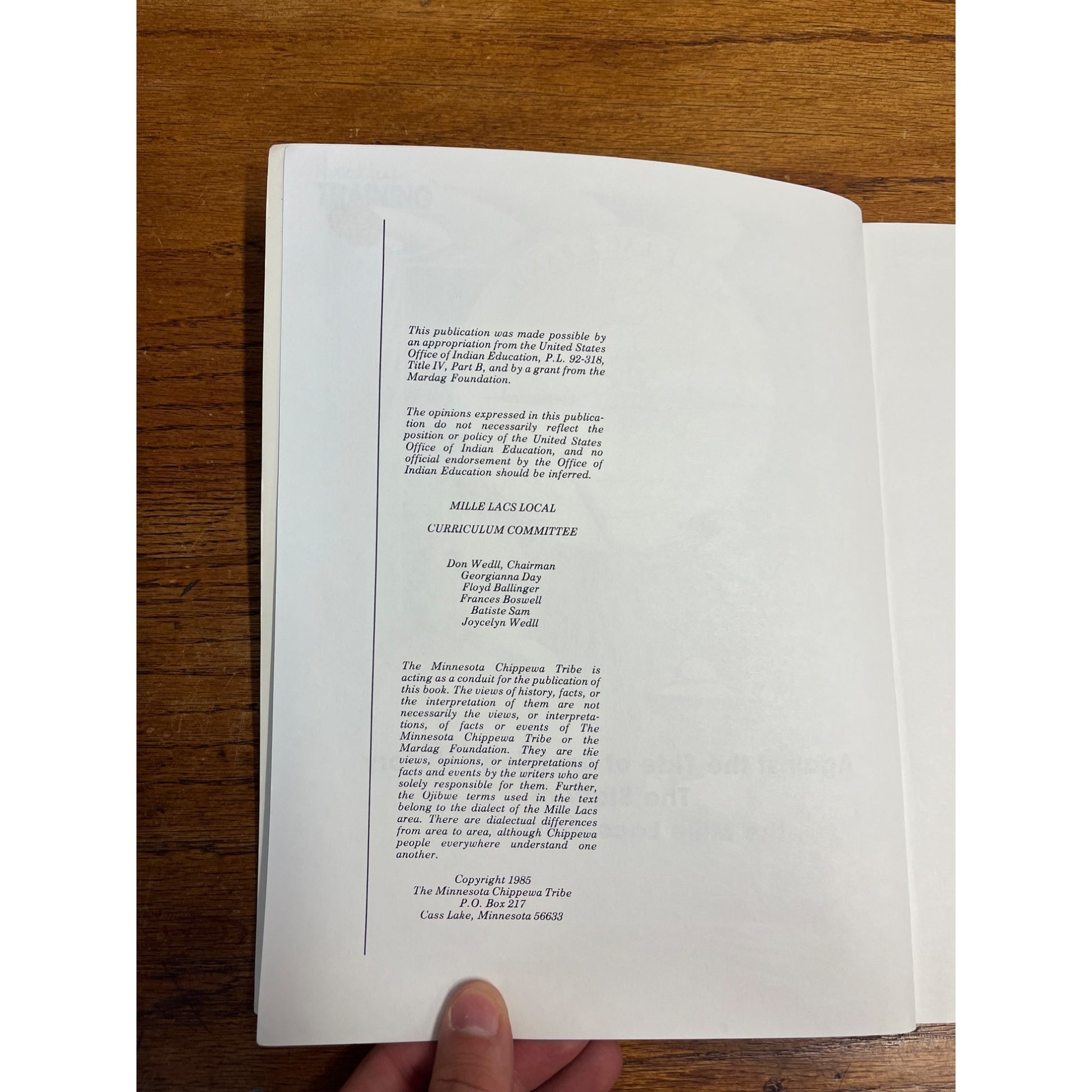 Against Tide of American History: The Story of Mille Lacs Anishinabe (1985) Book