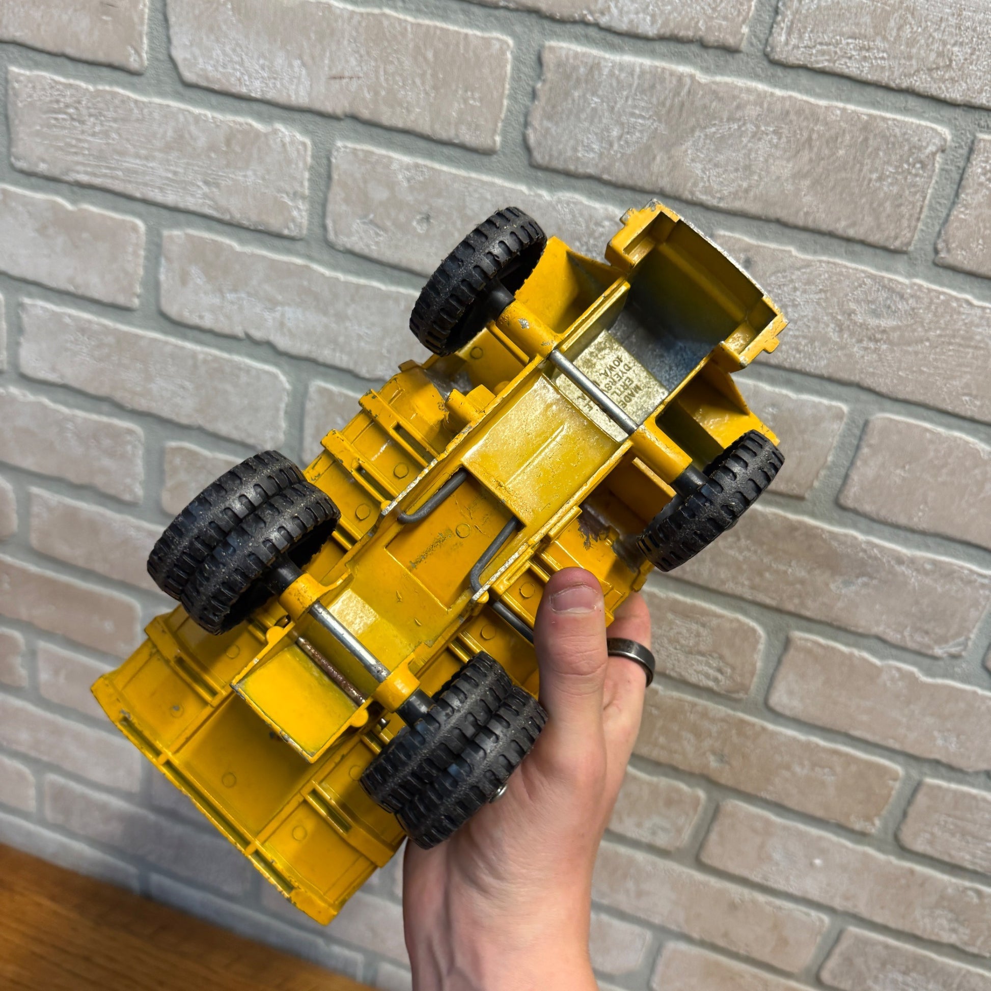 Ertl LeTourneau - Westinghouse Off Road Dump Truck As Is