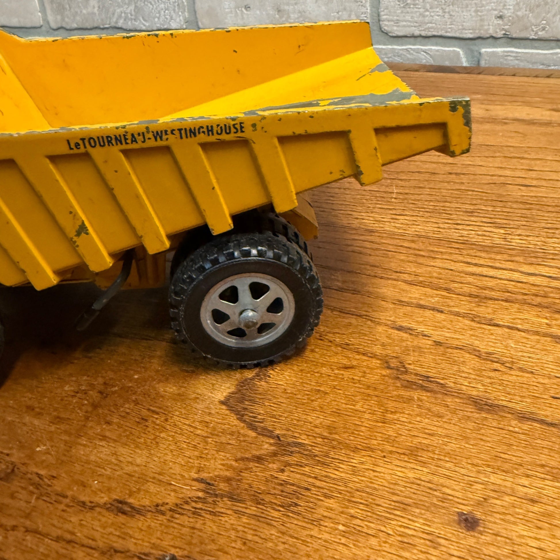 Ertl LeTourneau - Westinghouse Off Road Dump Truck As Is