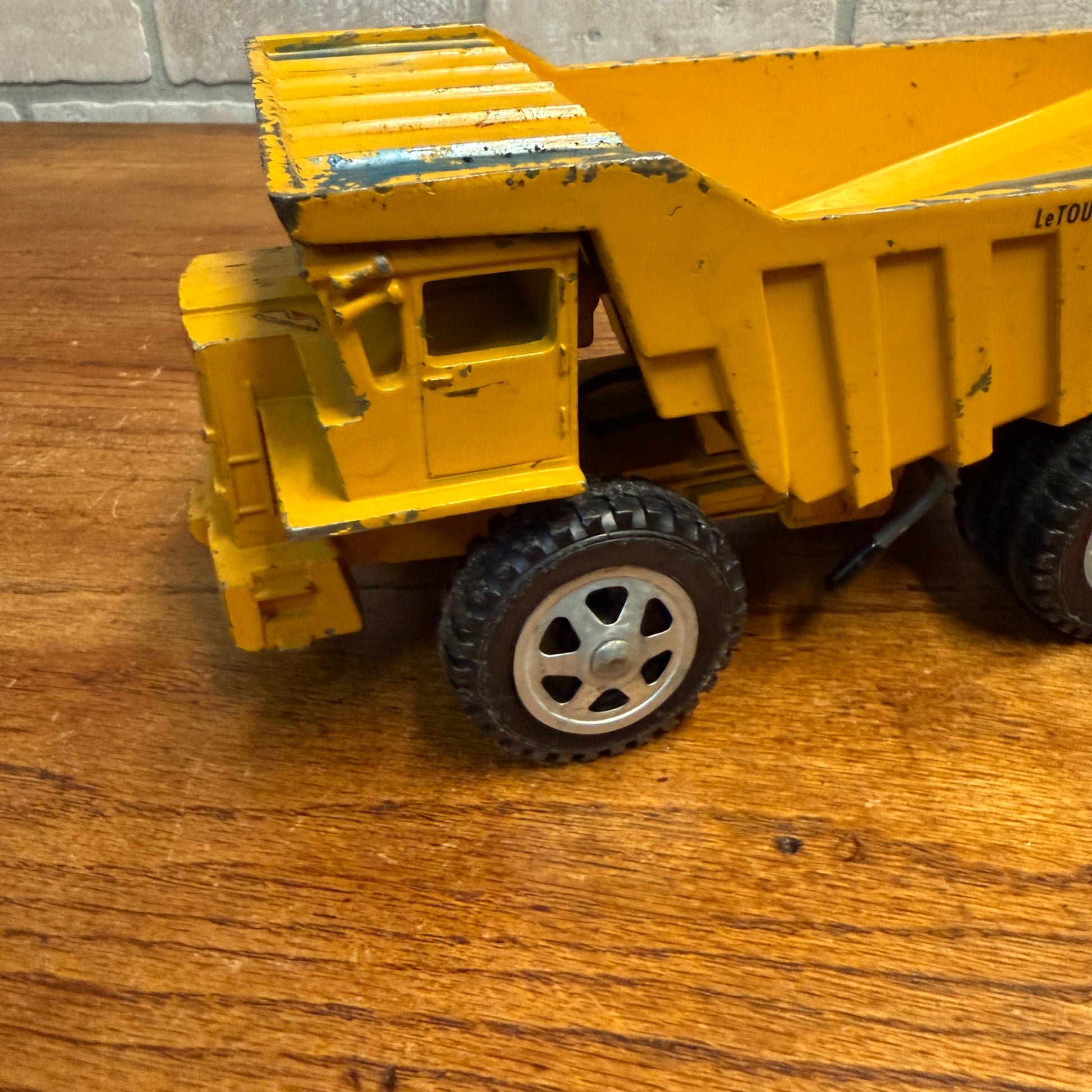 Ertl LeTourneau - Westinghouse Off Road Dump Truck As Is