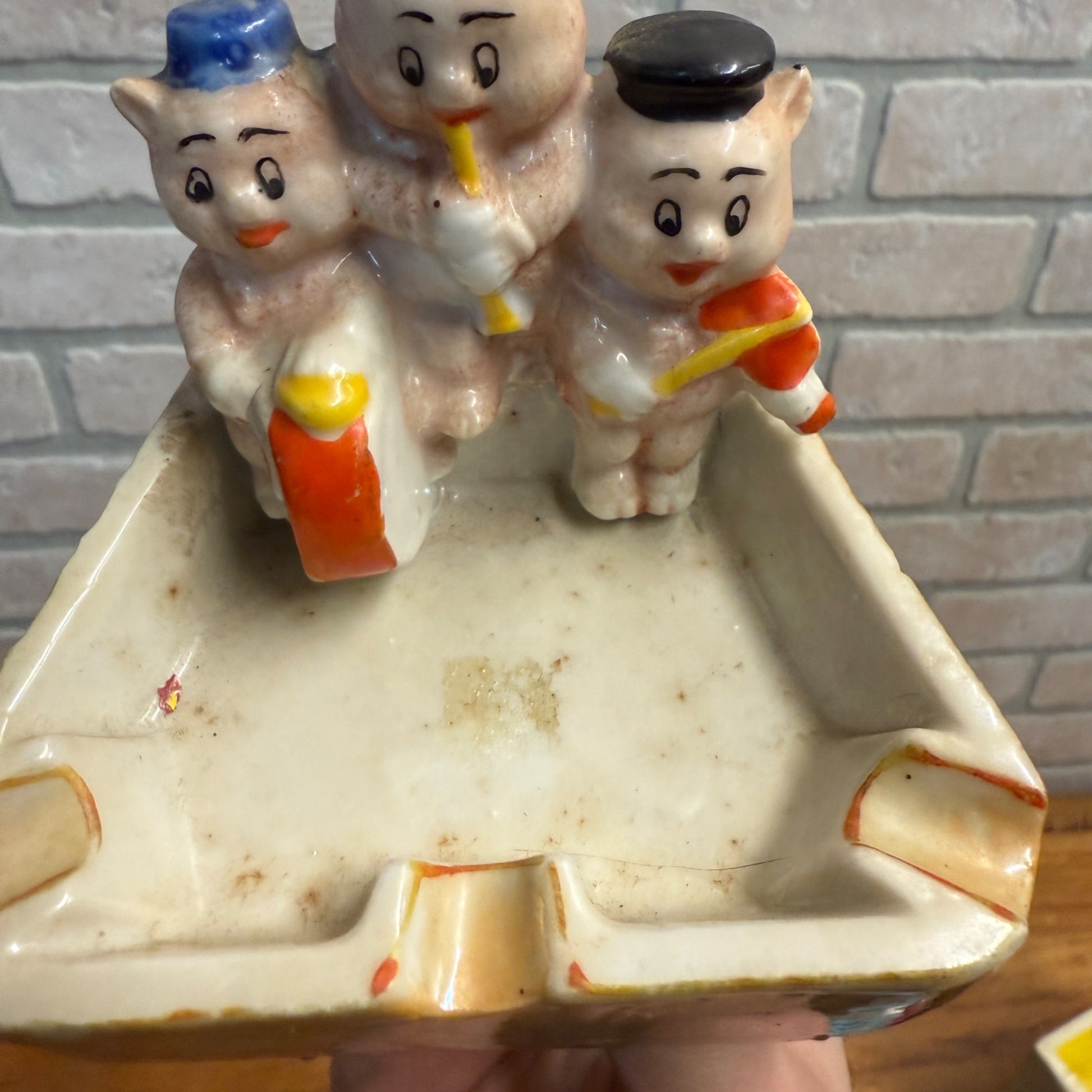 Vintage 3 Little Pigs Band Ashtray Made in Japan  Lusterware