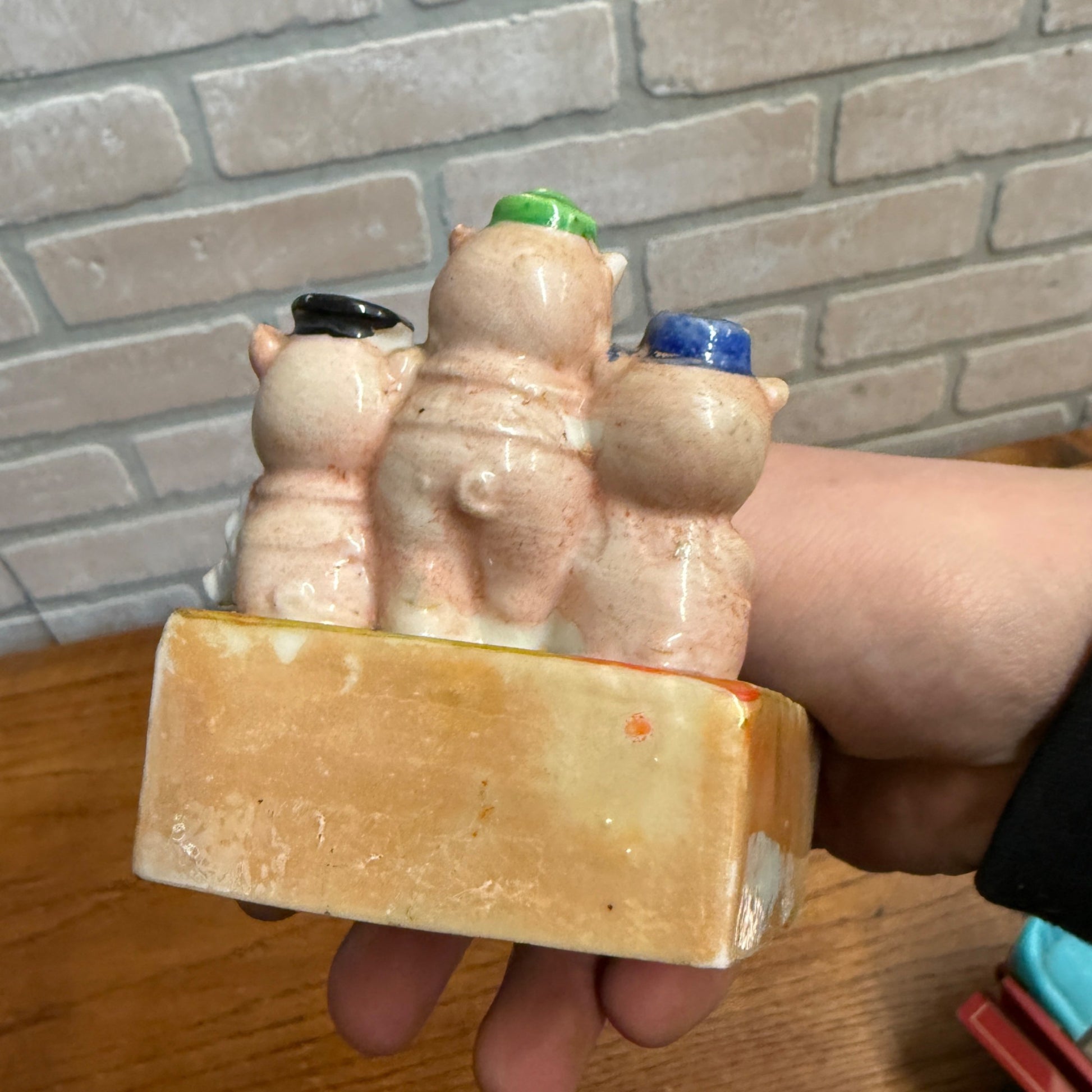 Vintage 3 Little Pigs Band Ashtray Made in Japan  Lusterware