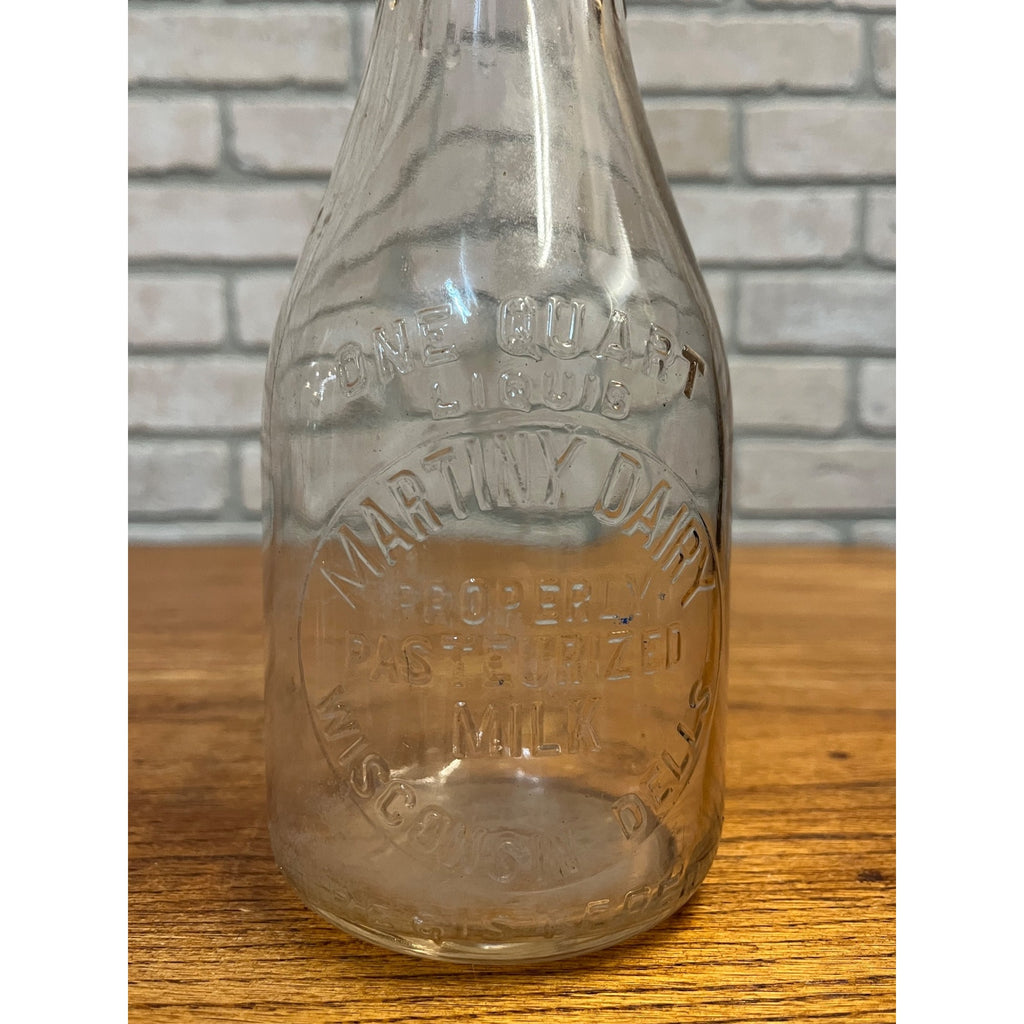Vintage Martiny Dairy Glass Milk Bottle Wisconsin Dells Embossed One Quart