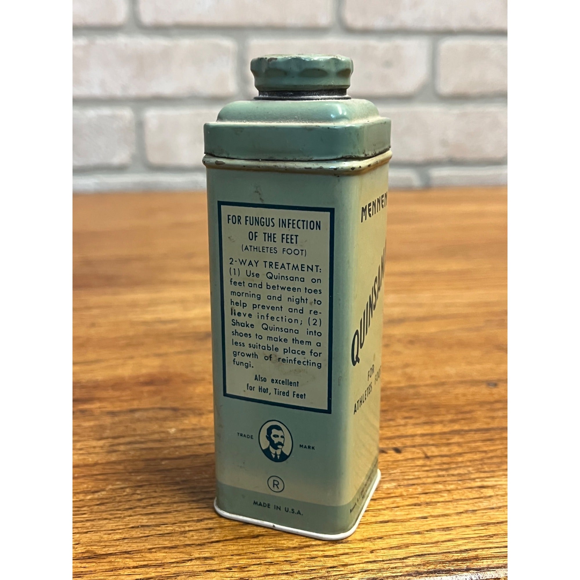 Vintage 1940s Mennen Quinsana Talc Tin w/ Contents Medicine Apothecary Pharmacy