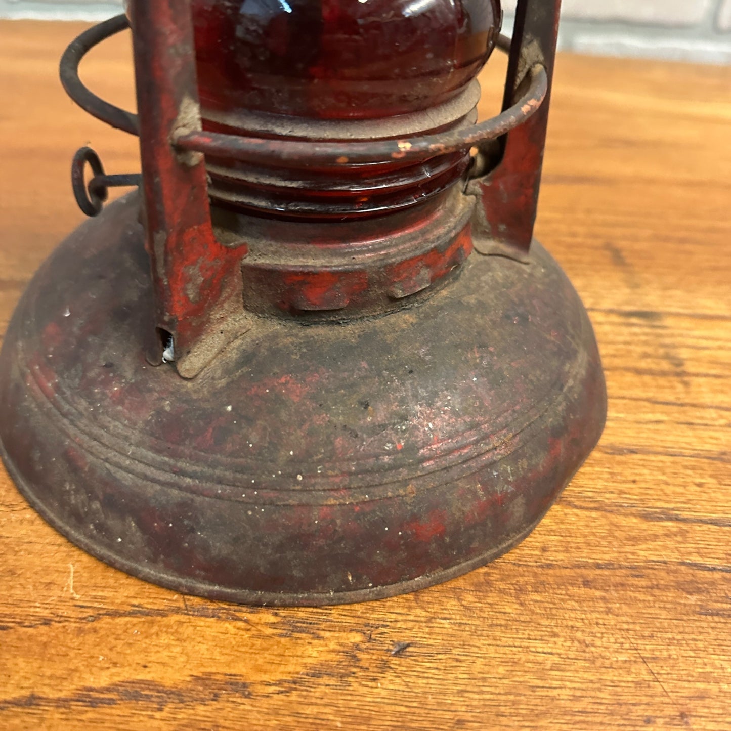 Vintage DIETZ No 40 Traffic Gard Lantern Red Globe Embury w Handle